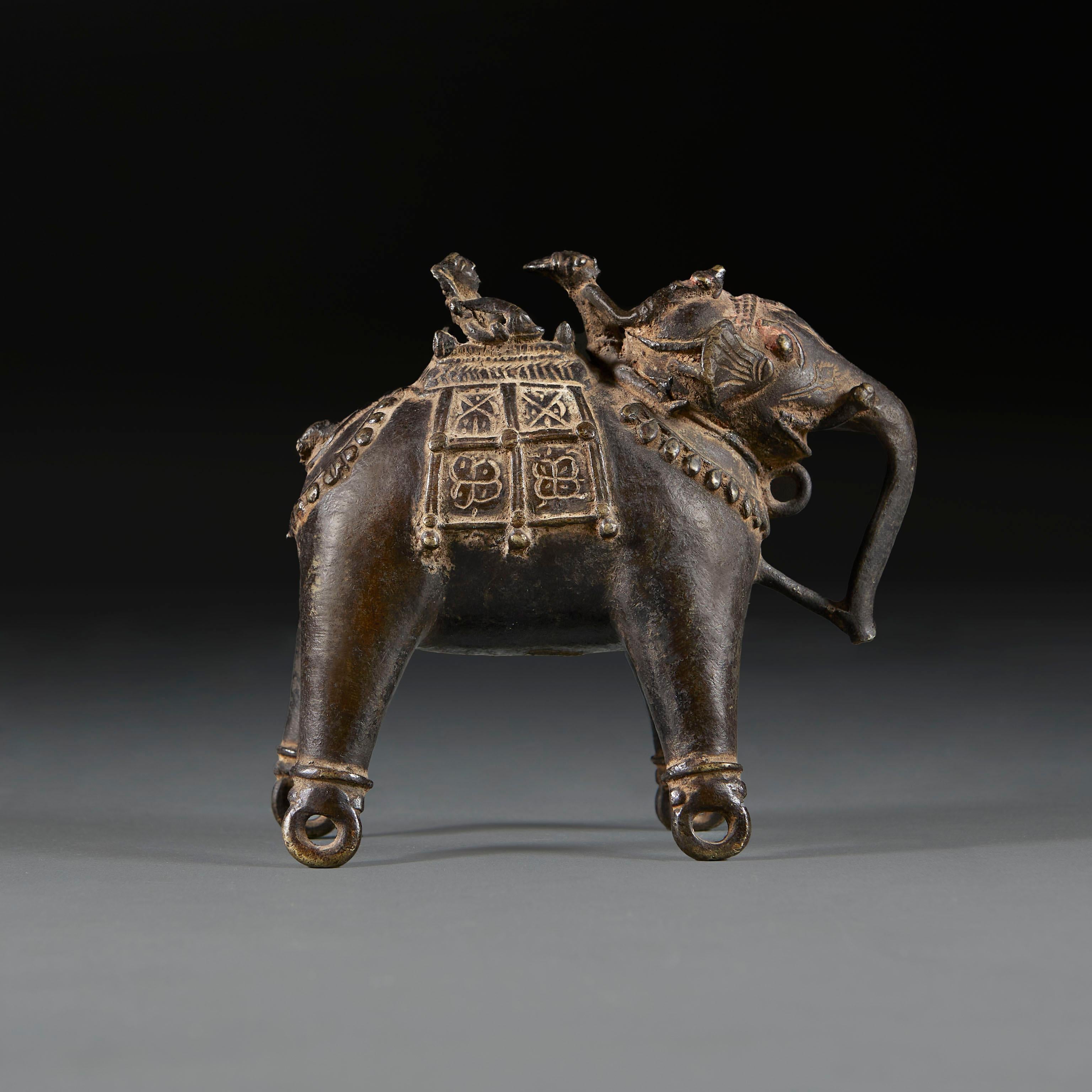 A 19th Century Indian Bronze Elephant Toy  For Sale 4