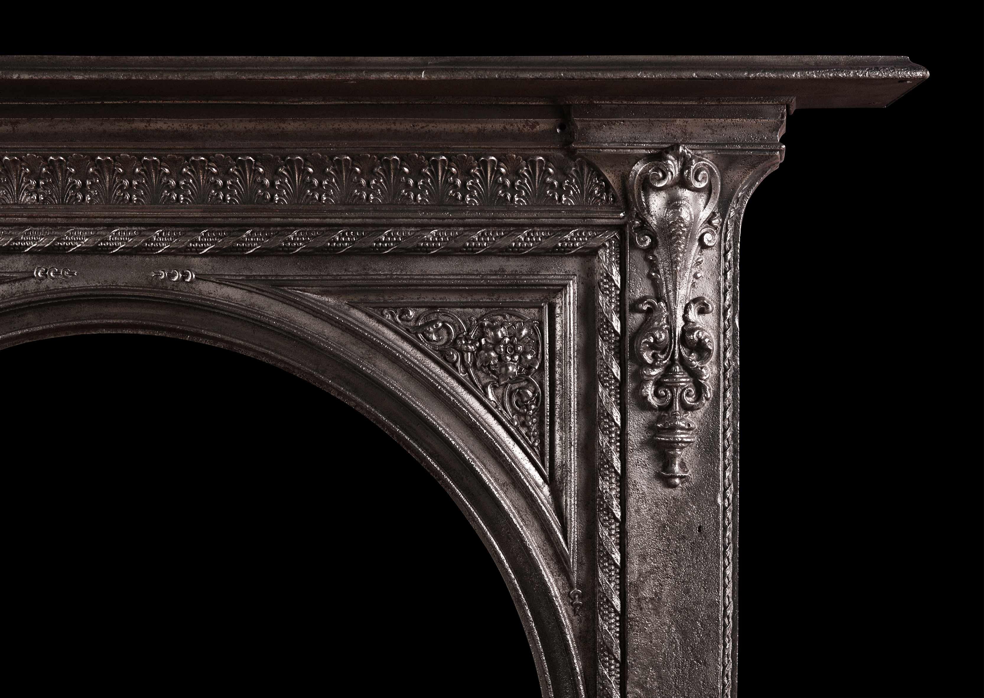19th Century Iron Fireplace with Arched Opening In Good Condition For Sale In London, GB