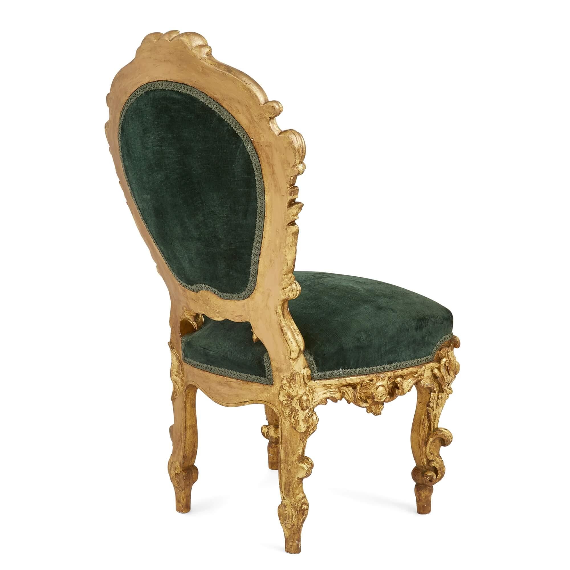 Italienische Palazzo-Sessel-Suite aus vergoldetem Holz, 19. Jahrhundert im Angebot 4