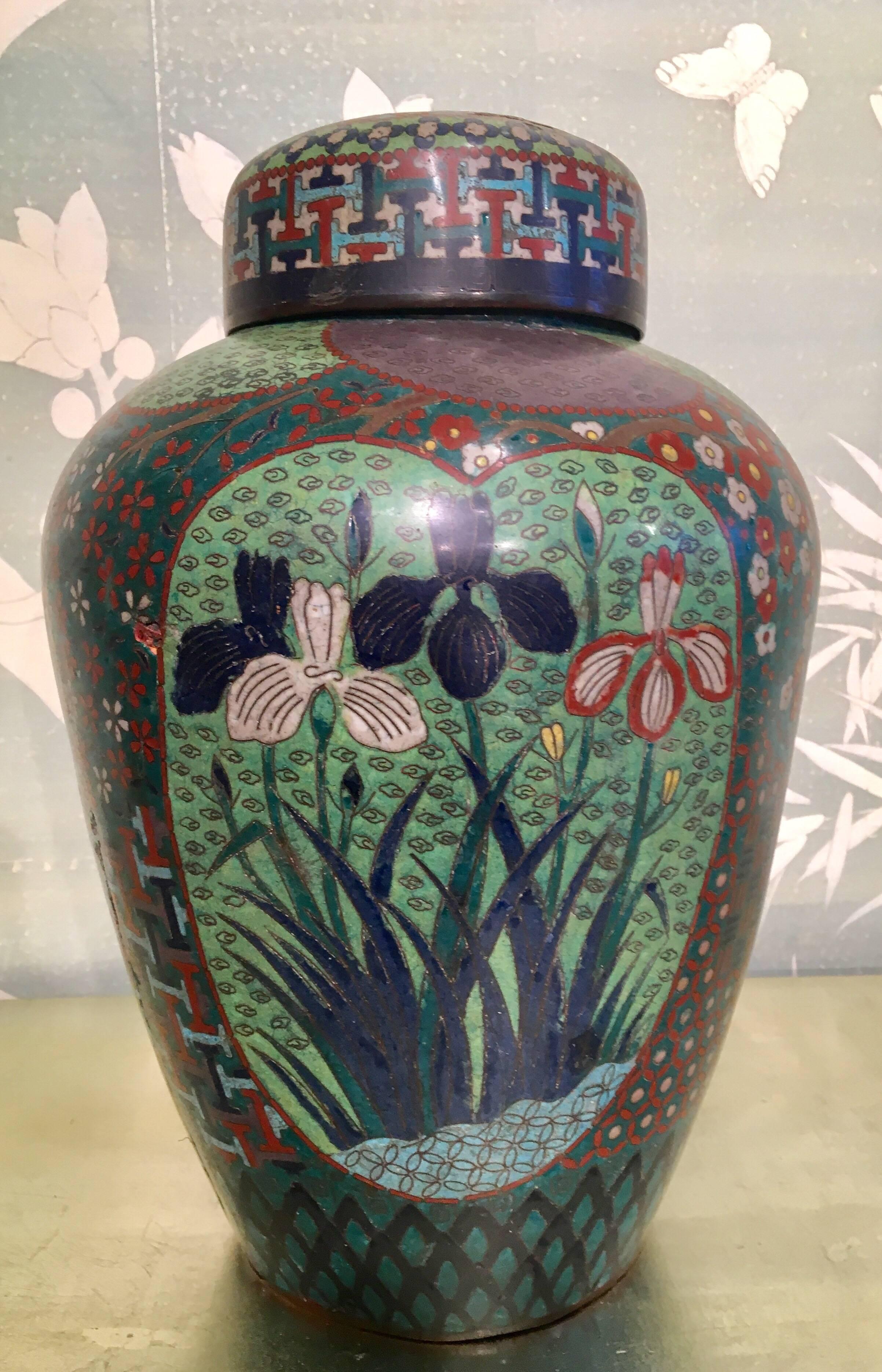 19th Century Japanese Cloisonné Lidded Jar In Good Condition For Sale In New York, NY