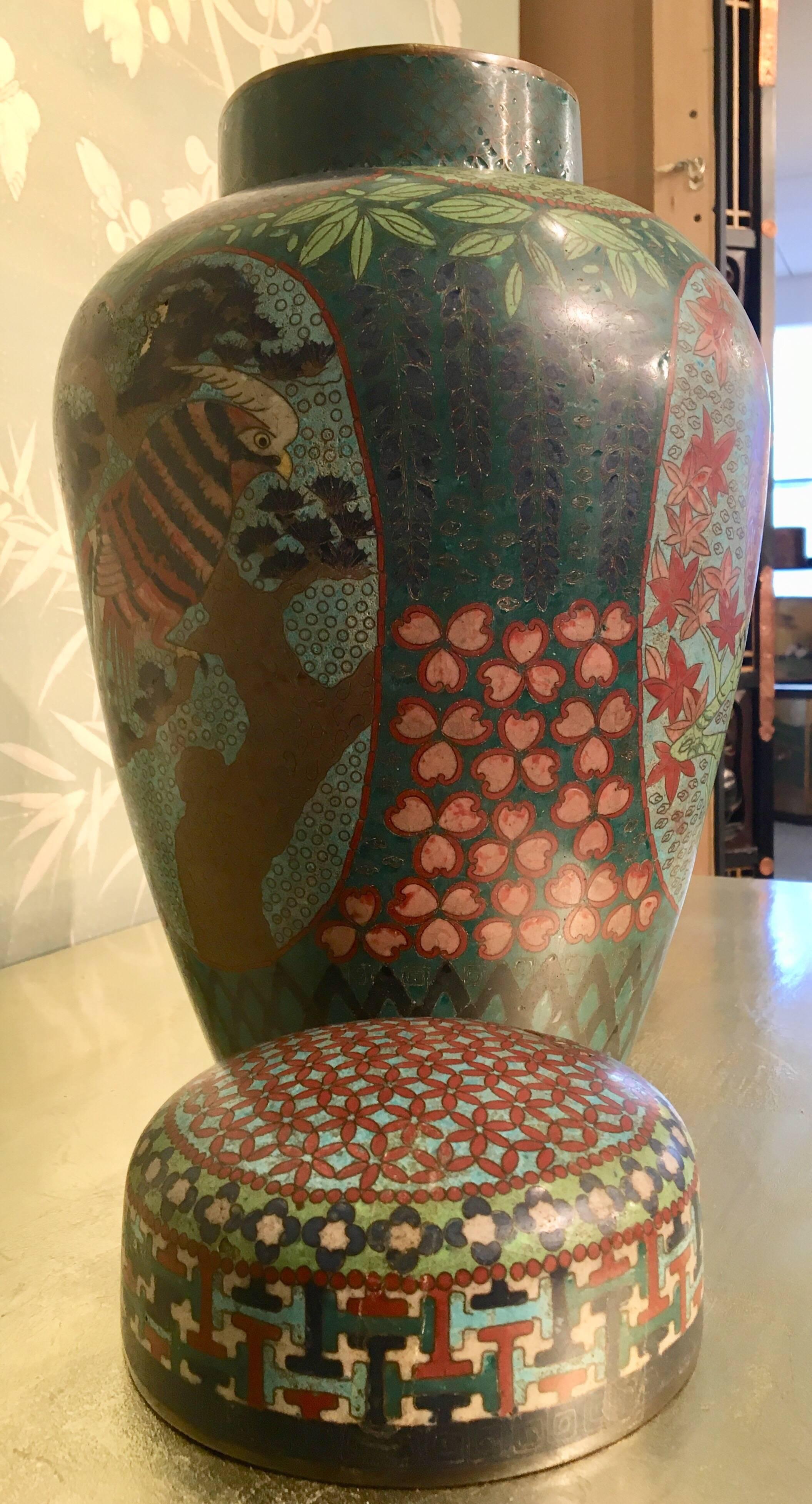 19th Century Japanese Cloisonné Lidded Jar For Sale 3
