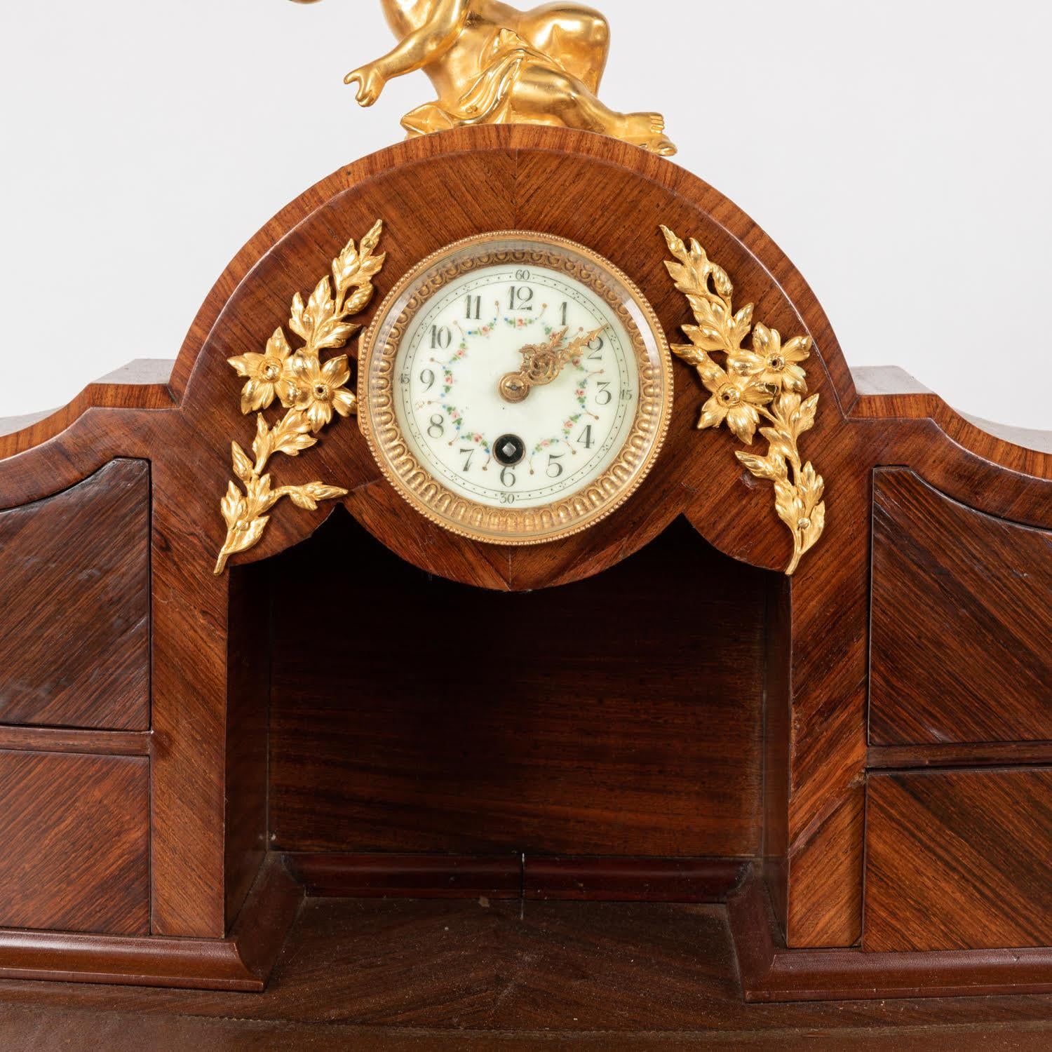 Scrivania da donna del XIX secolo in intarsio e bronzo dorato, stile Luigi XV. in vendita 1