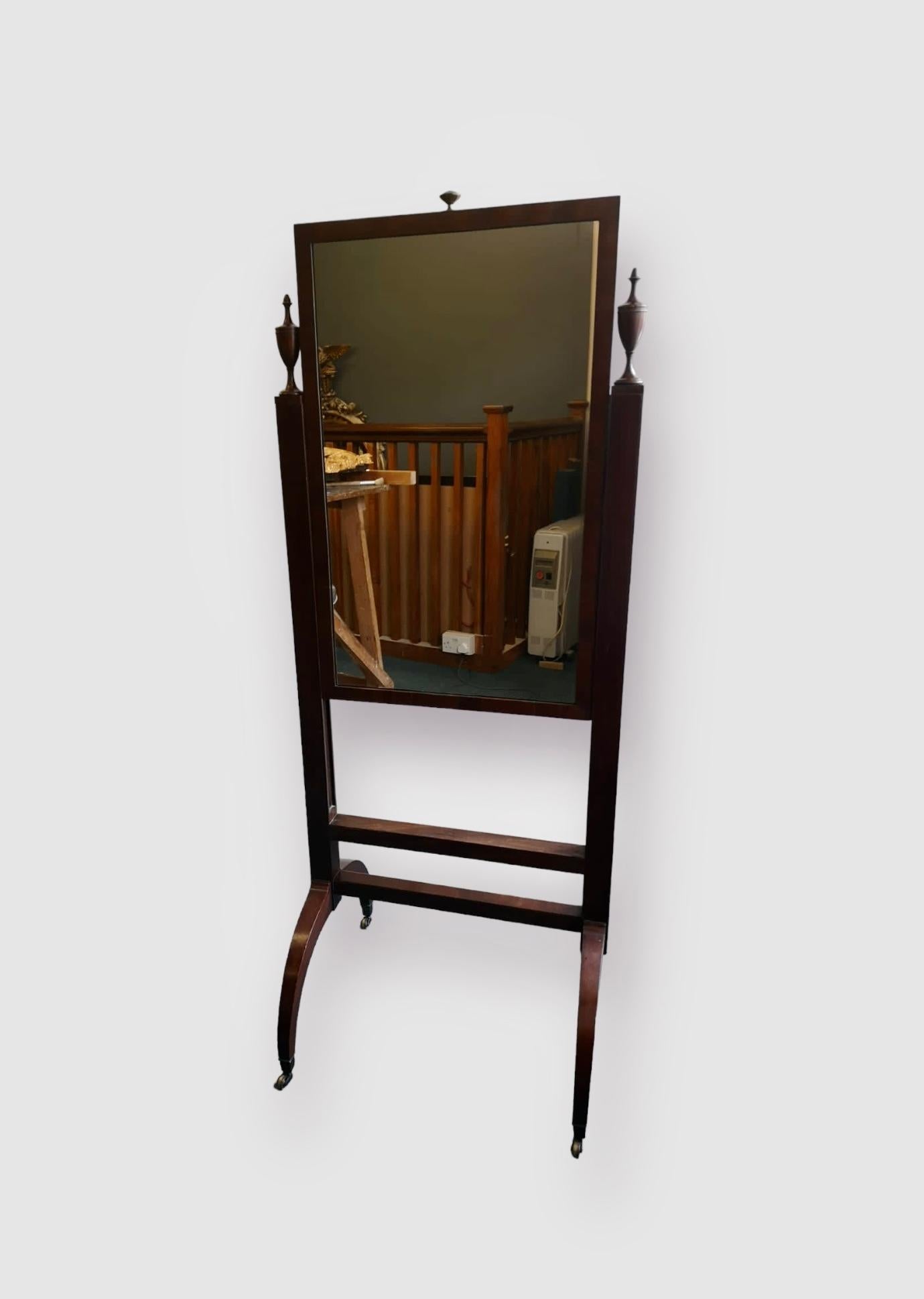19th Century Mahogany Rise and Fall Cheval Mirror In Excellent Condition For Sale In Reepham, GB