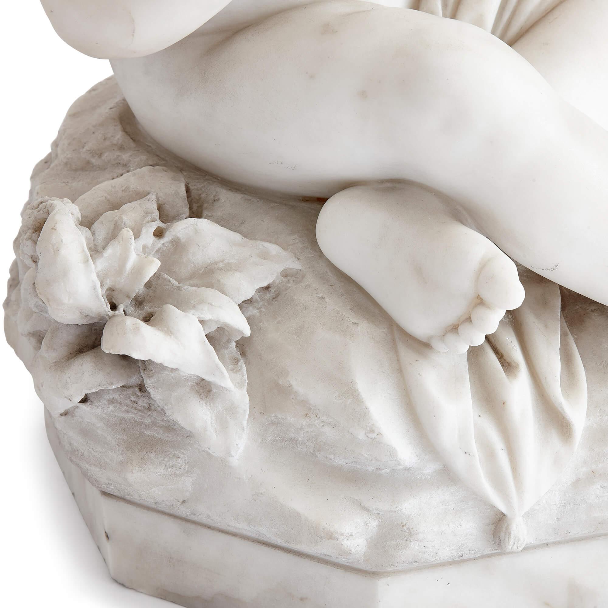 Francese Scultura in marmo del XIX secolo raffigurante un putto e un uccello, firmata 