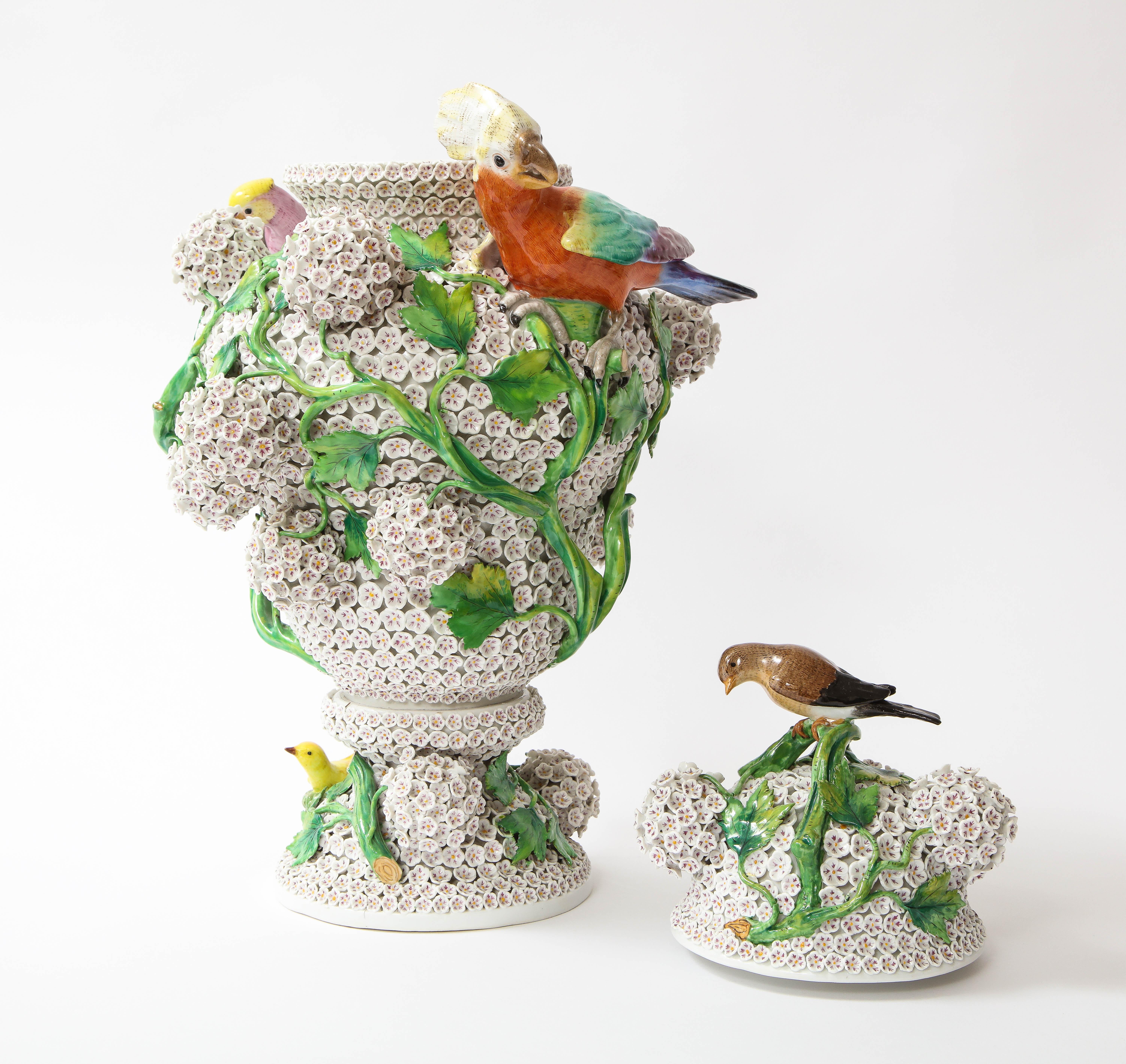 Hand-Painted 19th Century Meissen Porcelain Schneeballen Snowball Vase with Meissen Birds