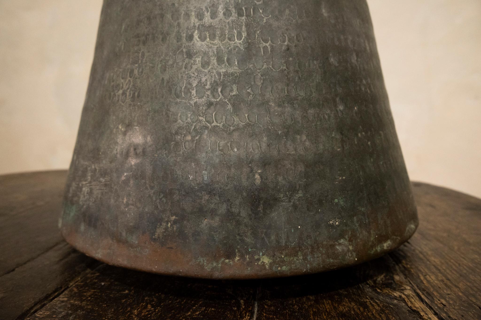 19th Century Middle Eastern Copper Ewer In Good Condition For Sale In Basingstoke, Hampshire