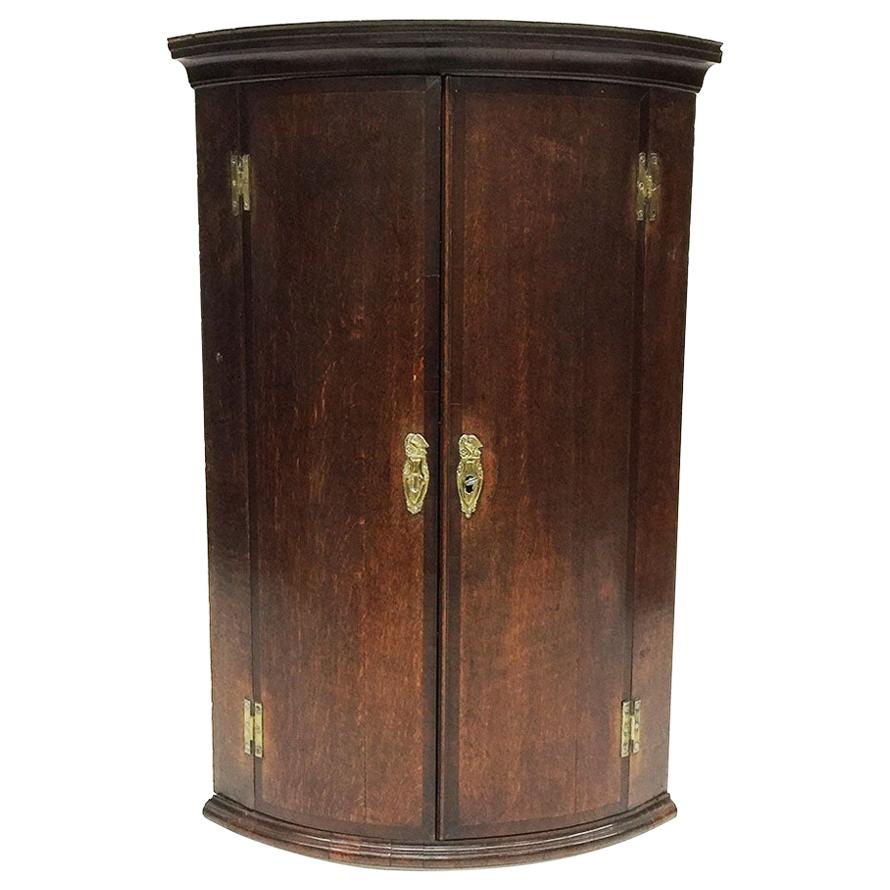 19th Century Oak Hanging Corner Cupboard For Sale