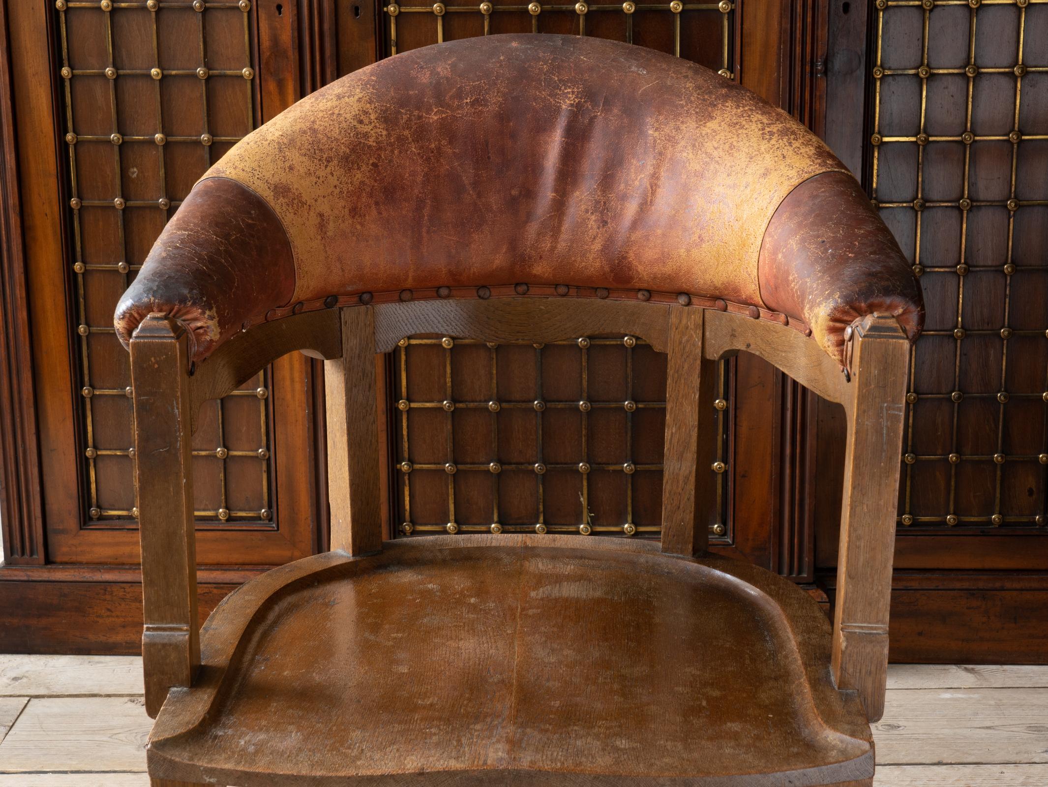 19th Century Oak & Leather Desk Chair In Good Condition In Conwy, GB