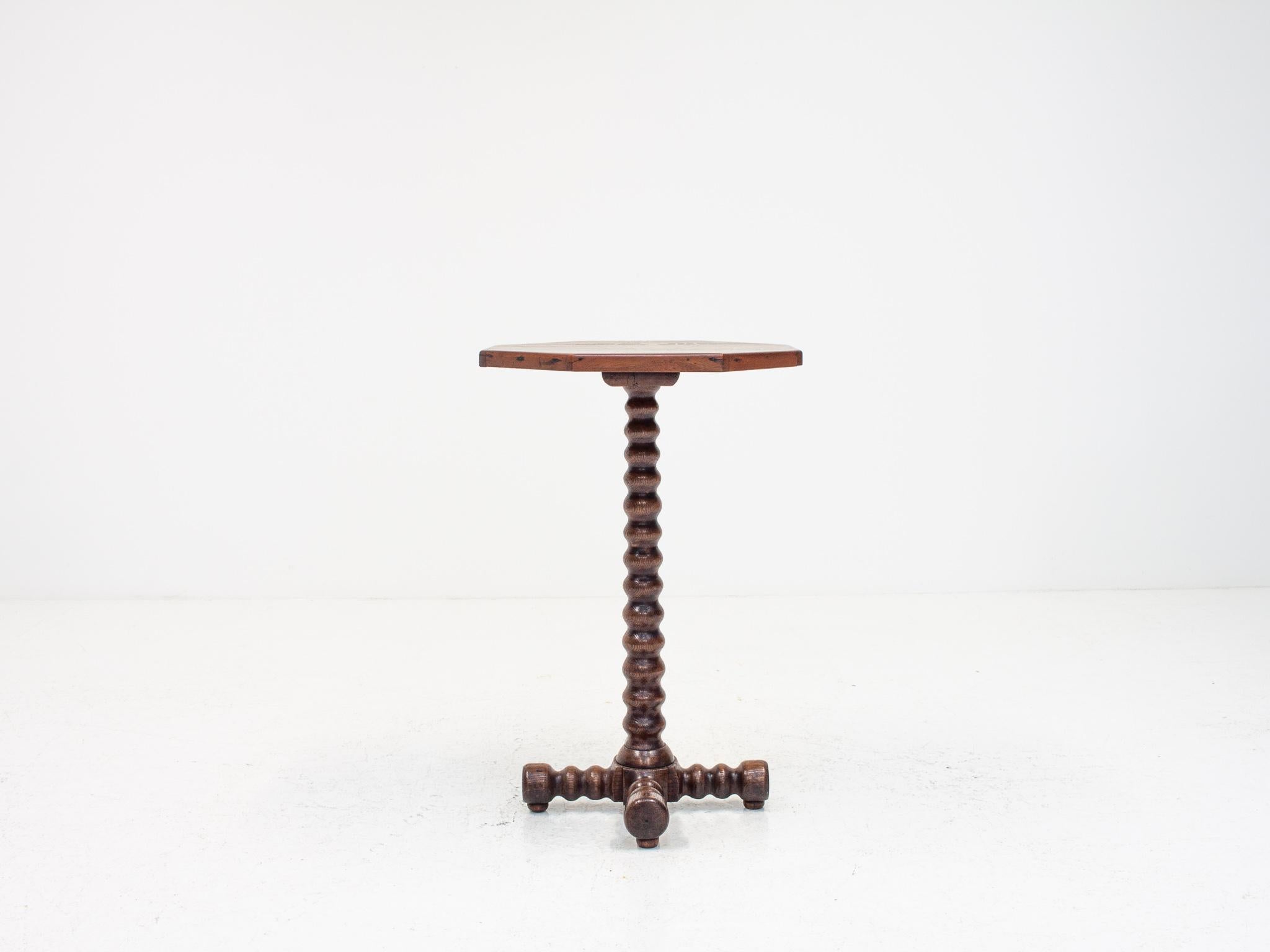 A 19th Century Octagonal Topped Rustic Bobbin Based Occasional Table in Oak 3