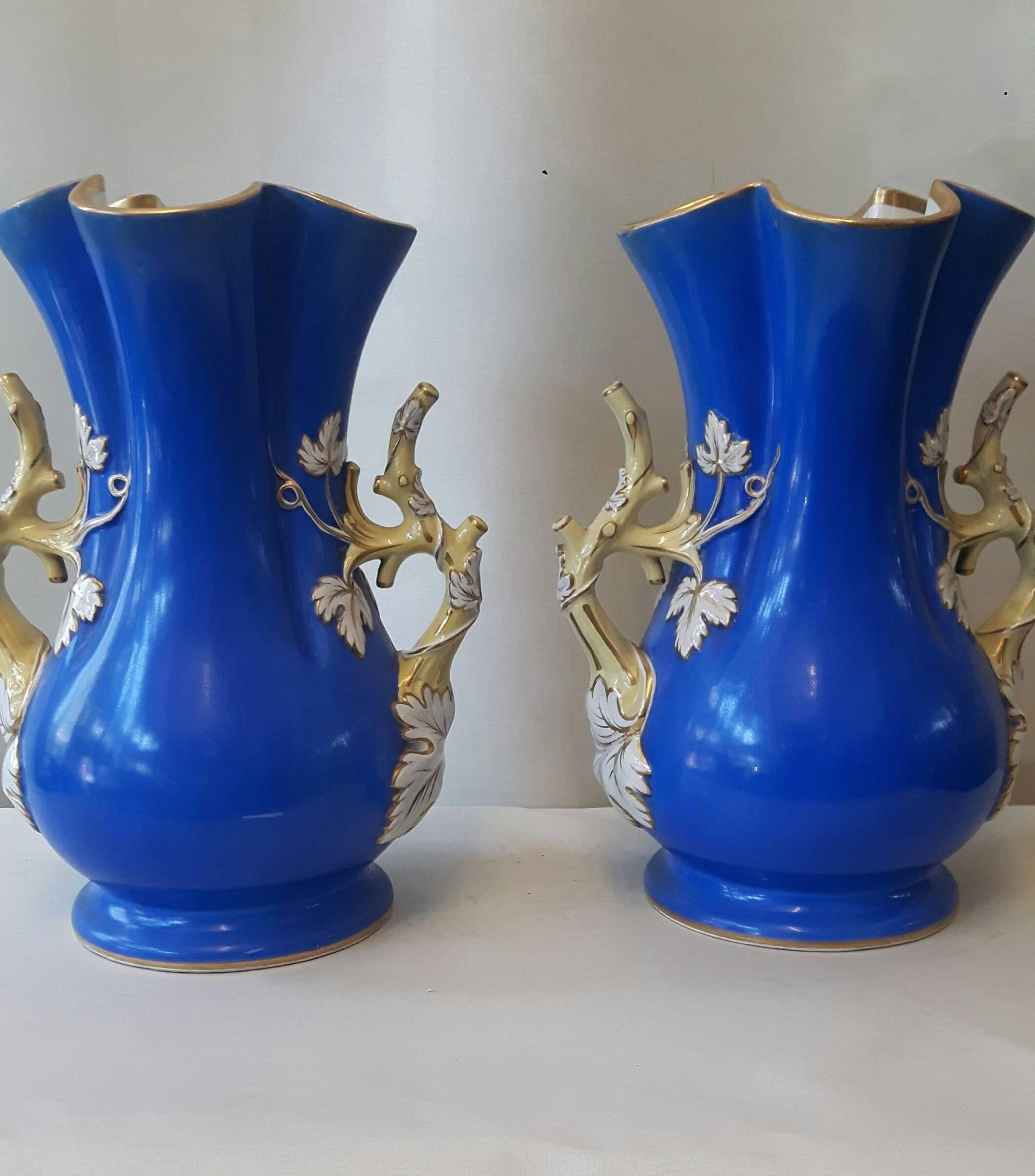 Victorien tardif Paire de vases décoratifs anglais du 19ème siècle en vente