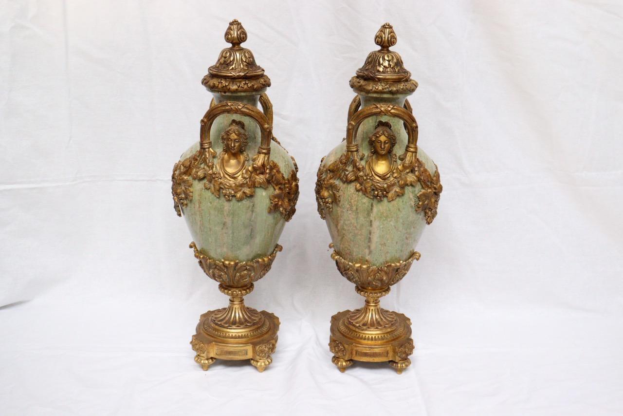 19th Century Pair of Ormolu-Mounted Marble Cassolettes, circa 1880 In Good Condition In Saint-Ouen, FR
