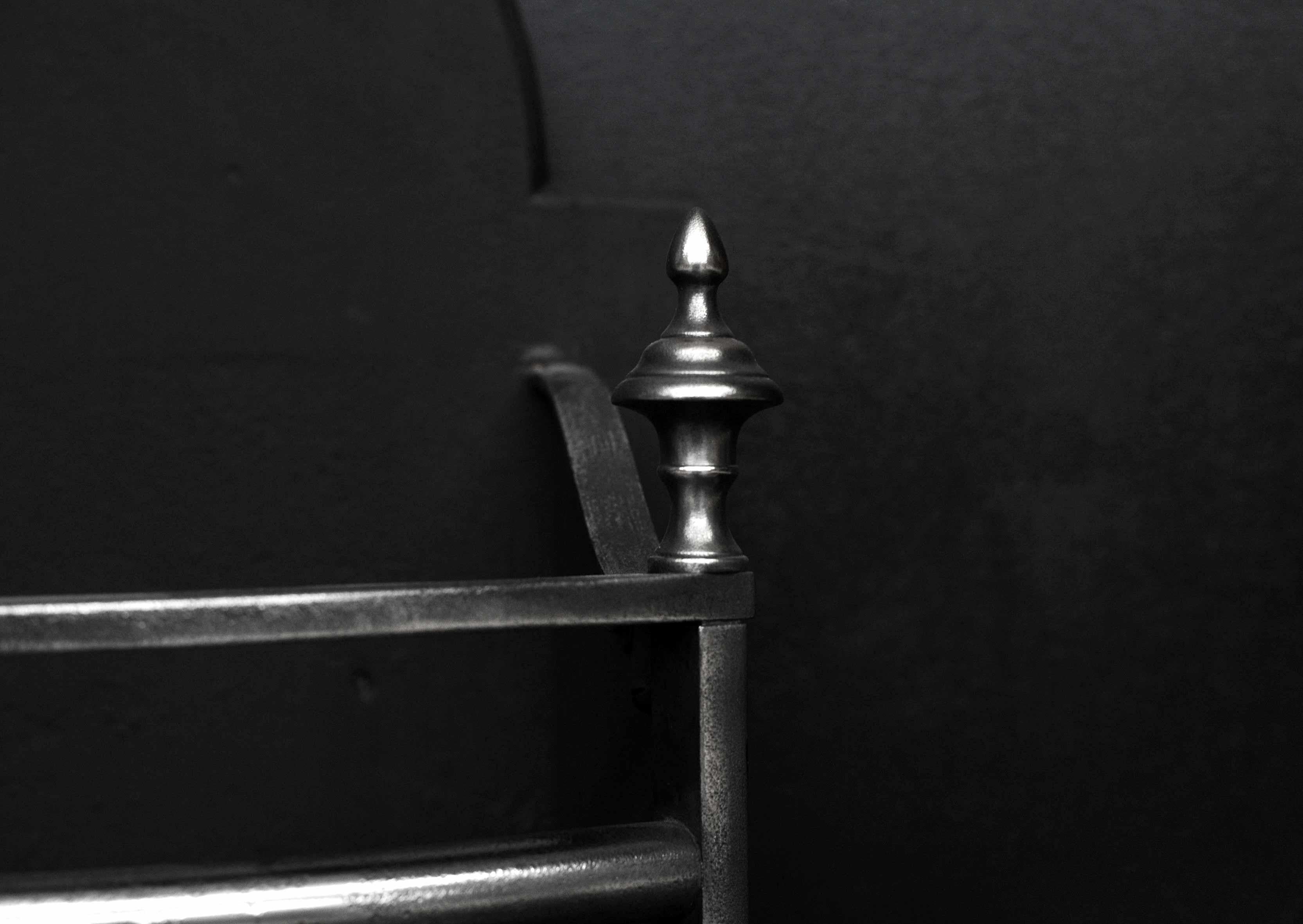 cheminée en acier poli du 19ème siècle Bon état - En vente à London, GB