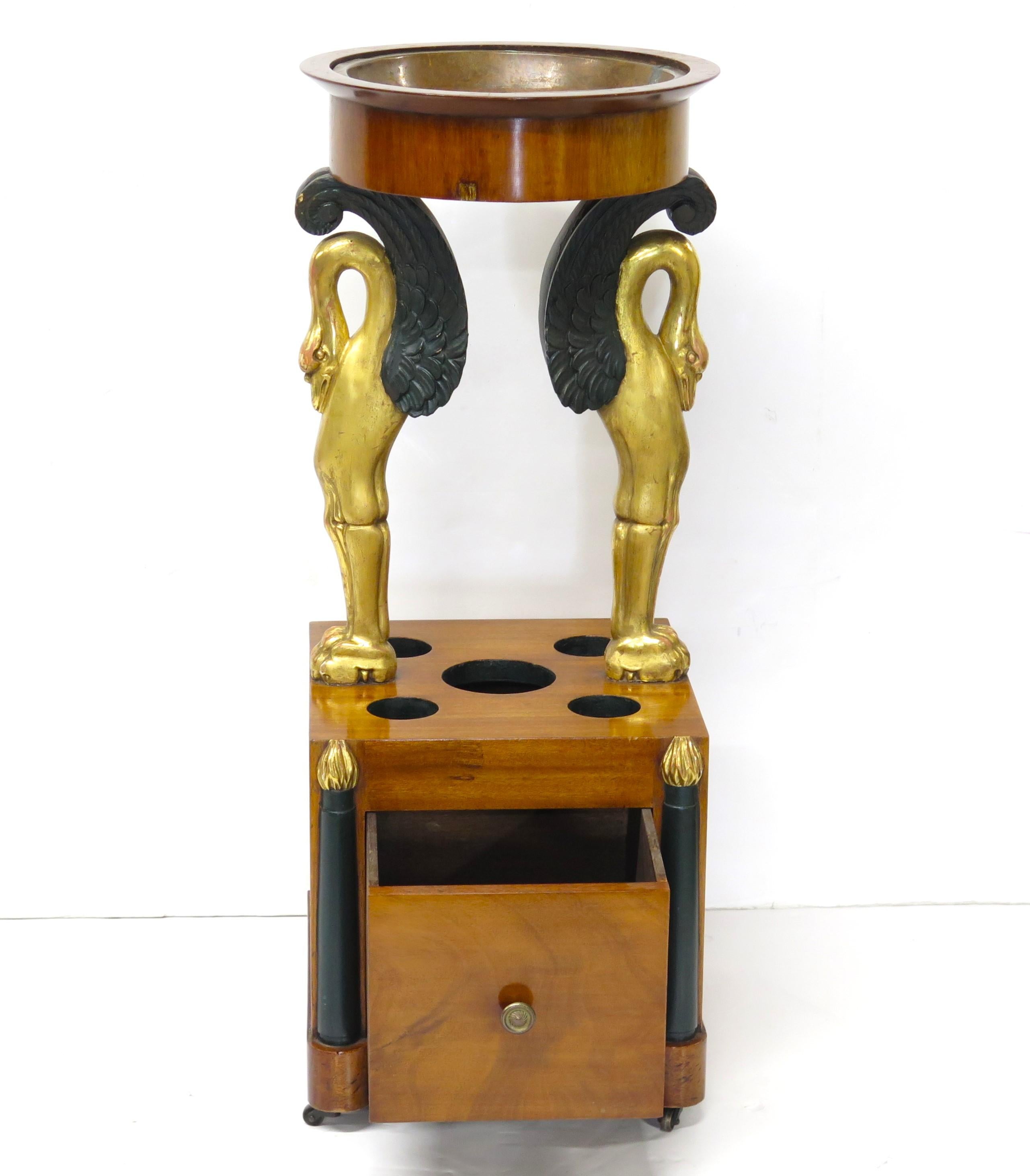 Rafraichissoir-Tisch aus dem 19. Jahrhundert im Zustand „Gut“ im Angebot in Dallas, TX