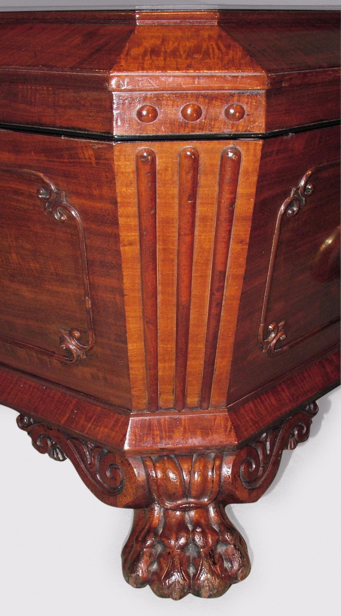 19th Century Regency Mahogany Sarcophagus-Shaped Wine Cooler For Sale 1