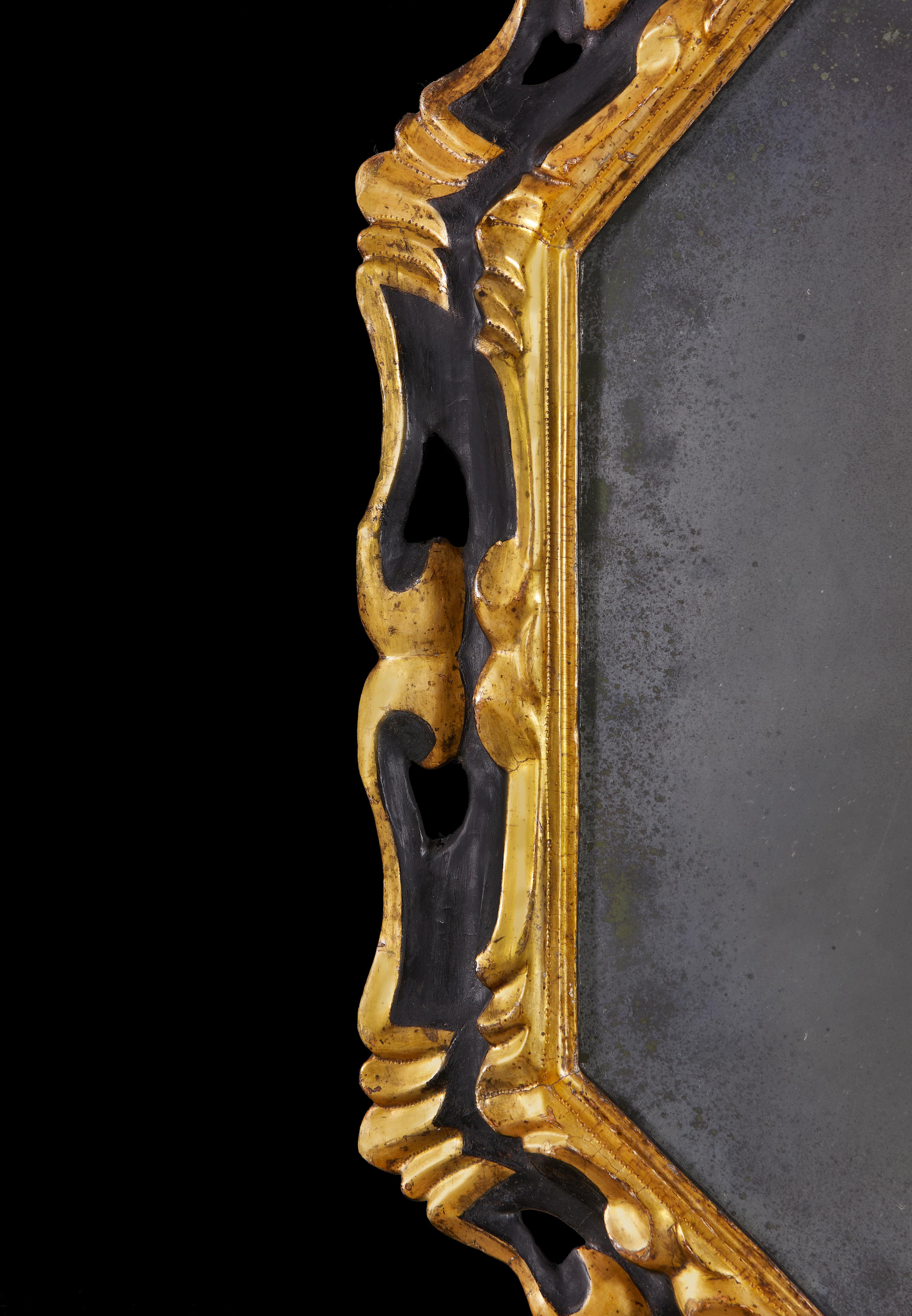 Miroir de pilier octogonal romain du 19ème siècle en bois doré Bon état - En vente à London, GB
