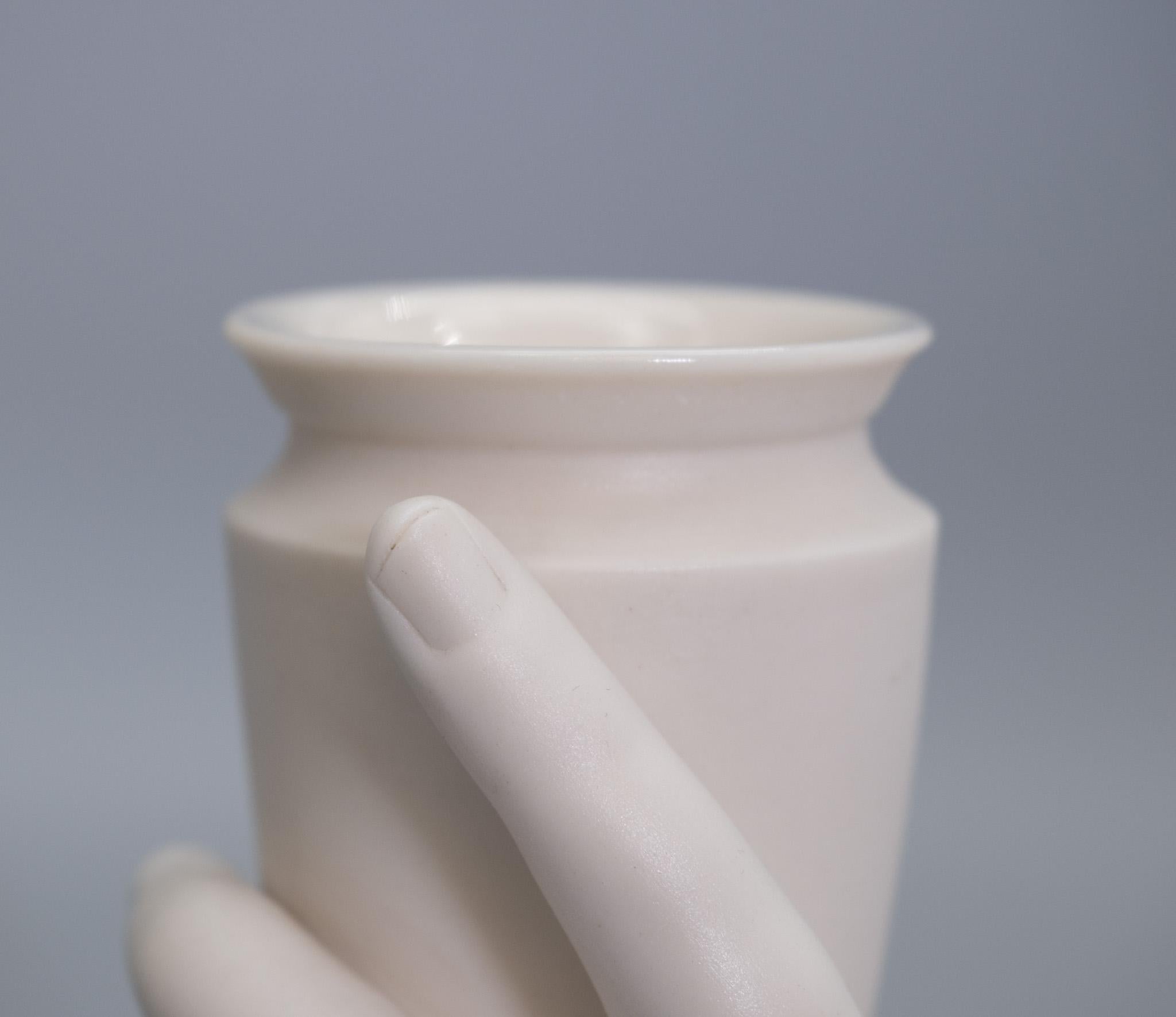 Modelo de Royal Worcester del siglo XIX del jarrón de mano de la Sra. Hadley en venta 2