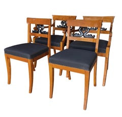 Vierer-Set Biedermeier-Stühle mit Delphin-Motiv, 19. Jahrhundert, Deutschland