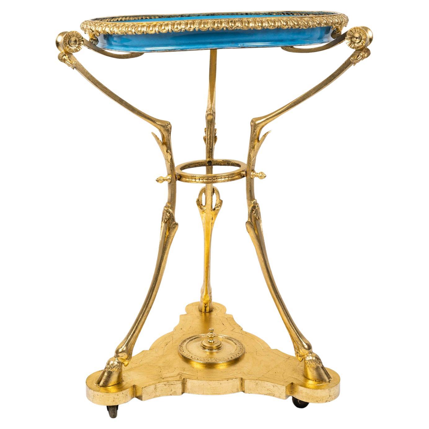 Mesa con pedestal de porcelana de Sèvres y bronce dorado del siglo XIX, Napoleón III.