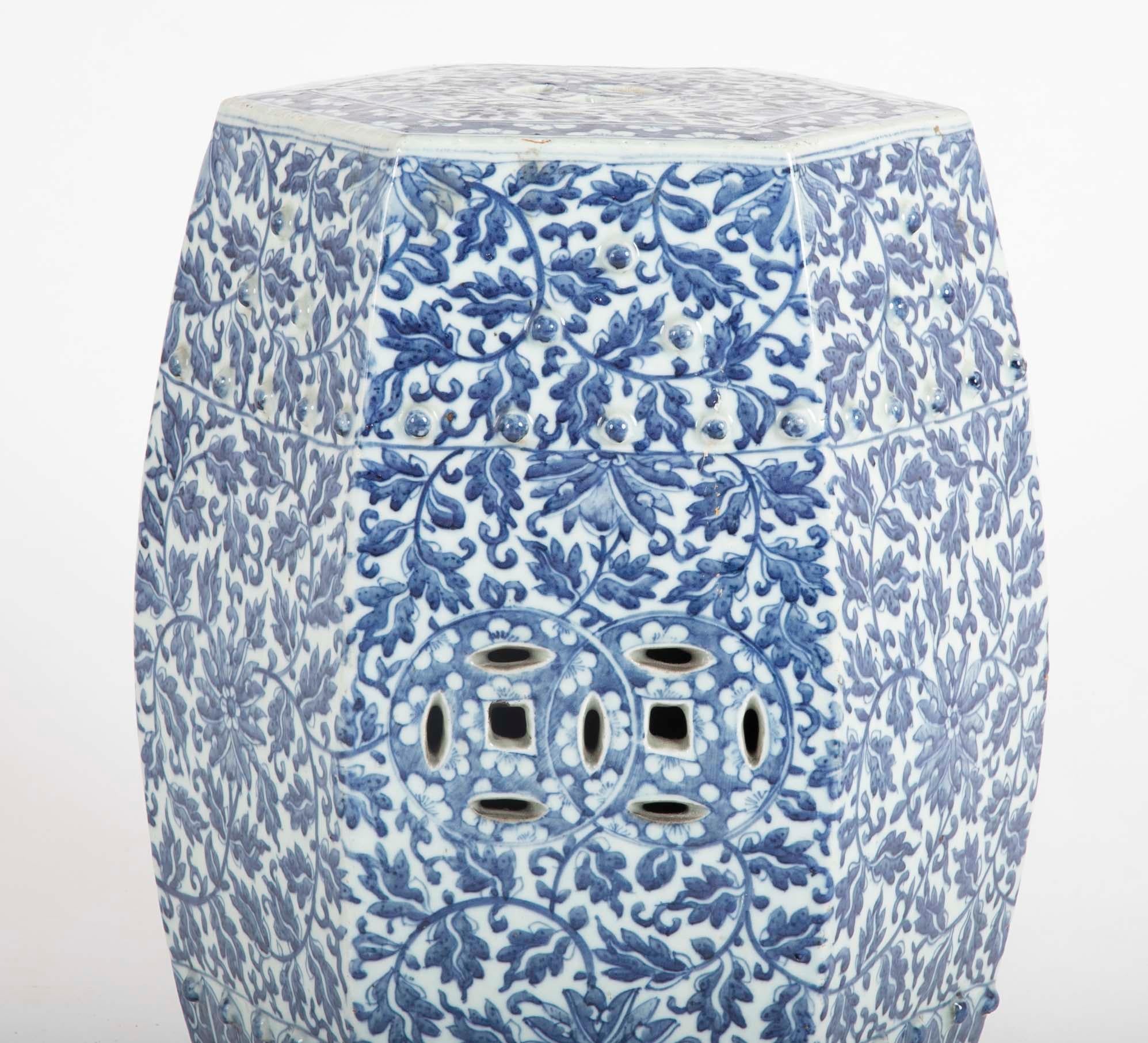 19th Century Sextagonal Blue and White Chinese Porcelain Garden Seat 1