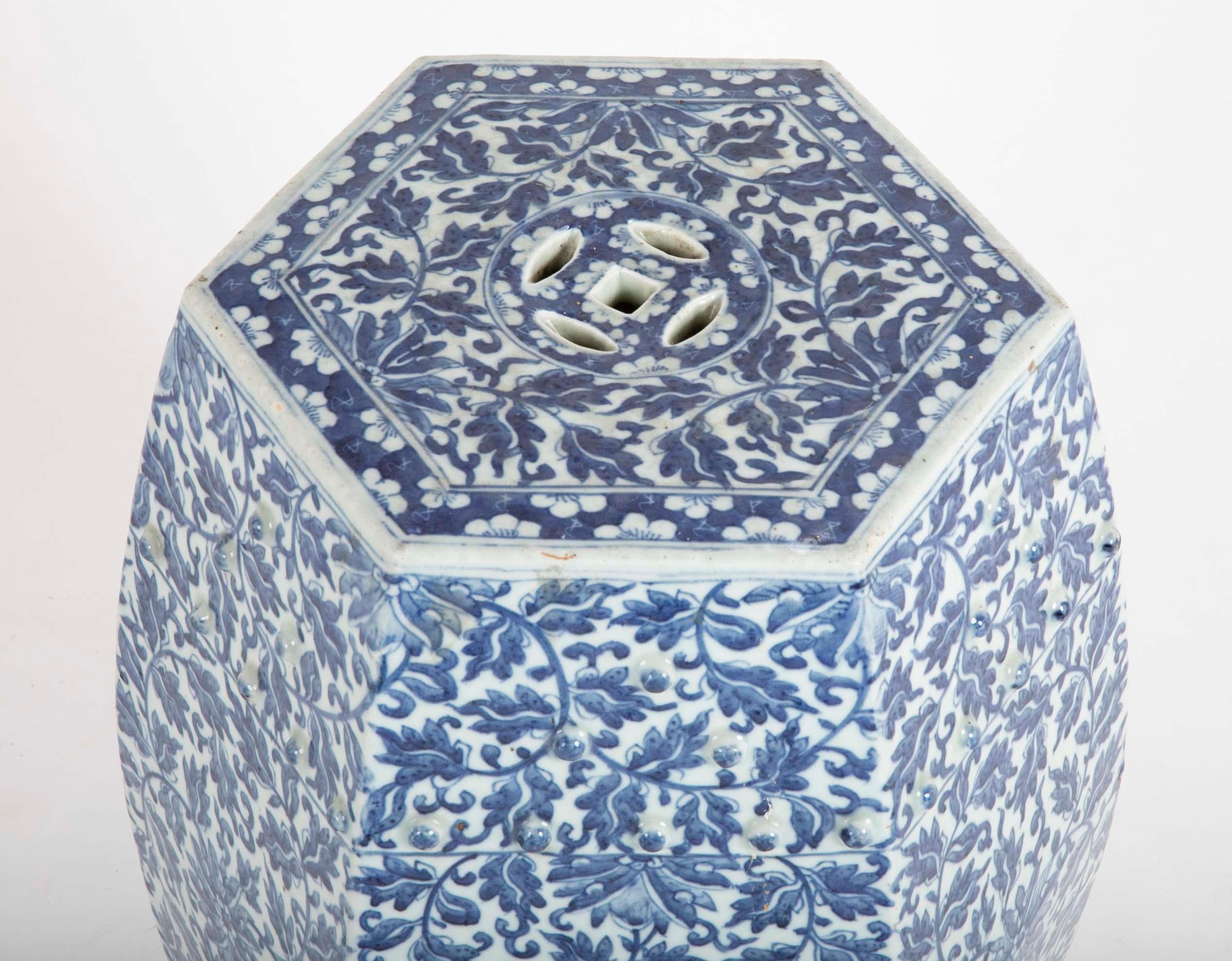 19th Century Sextagonal Blue and White Chinese Porcelain Garden Seat 2