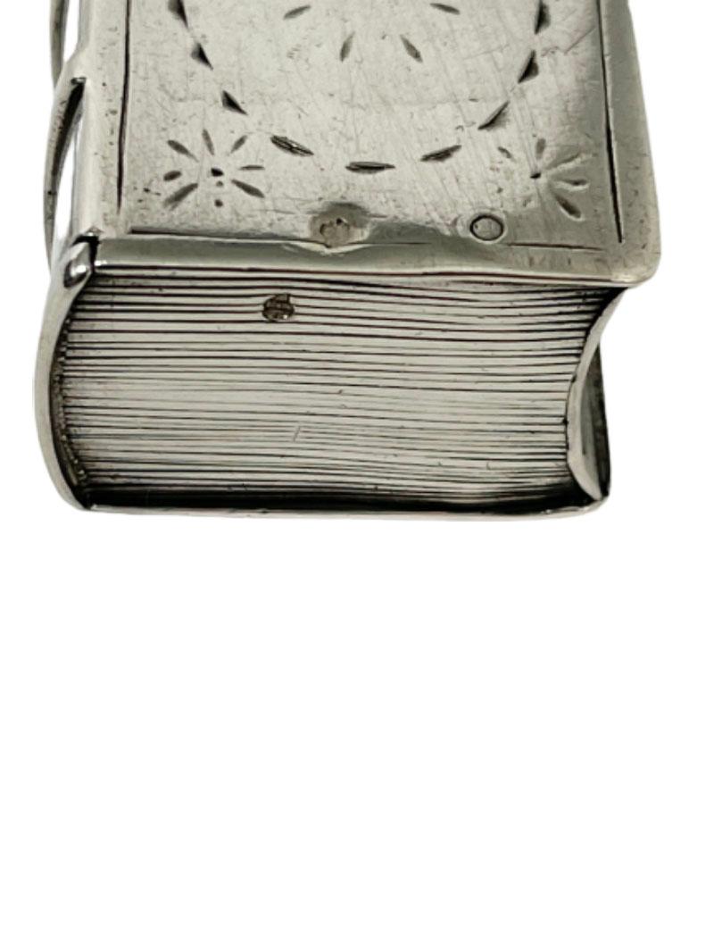 19th Century Silver Loderein or Snuff Box in the Shape of a Book For Sale 2