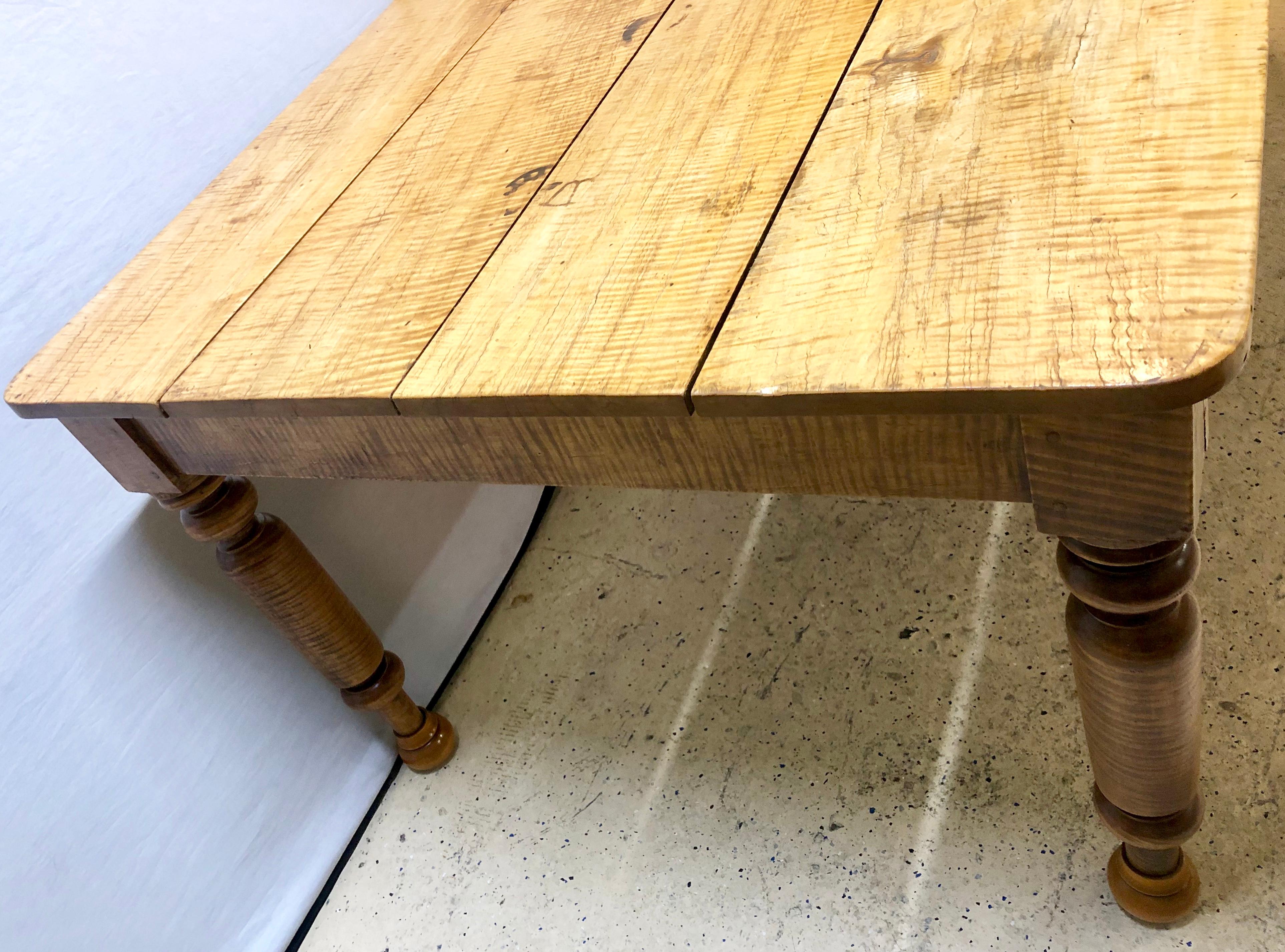 19th Century Tiger Maple Farm Table by Leonards, New England In Good Condition In Stamford, CT