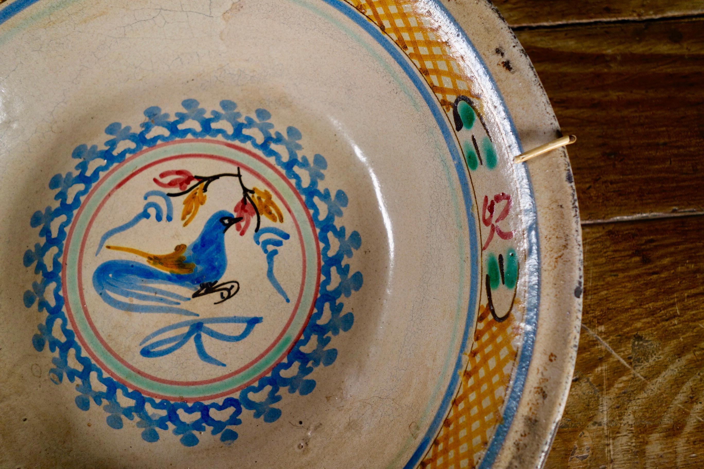 19th Century Spanish Tin Glaze Bowl with Bird Decoration Colorful 2