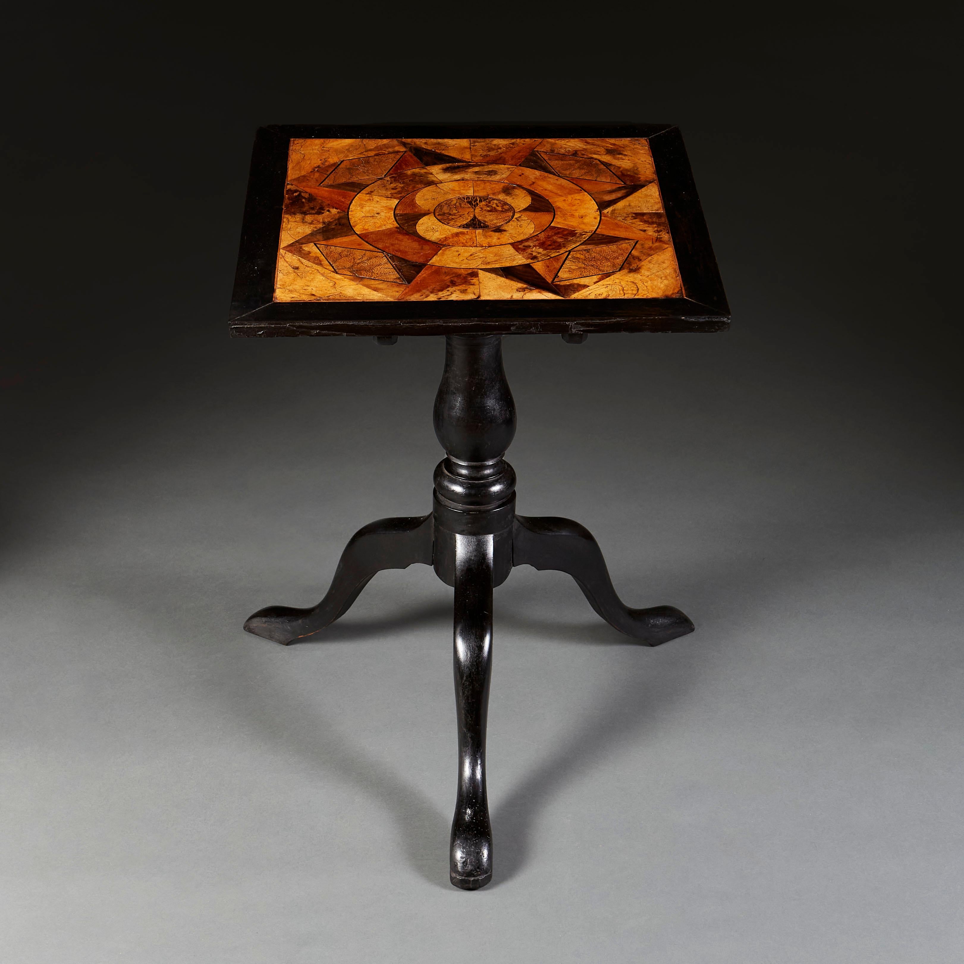 Anglais Table d'appoint en bois spécimen du XIXe siècle en vente