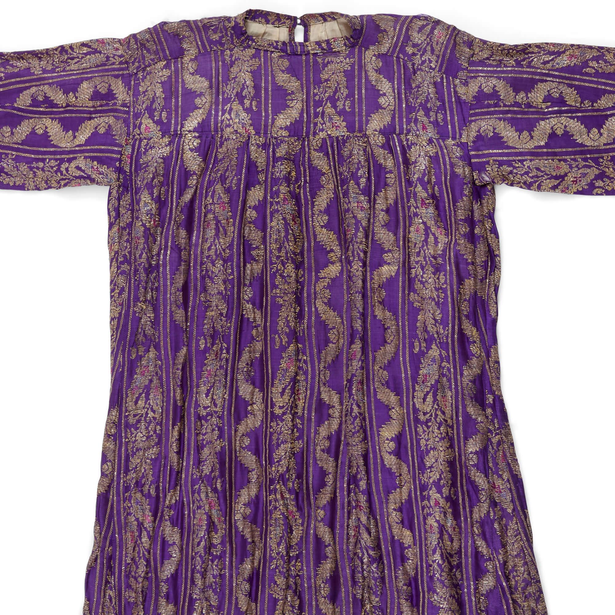 19th Century Turkish Ottoman Period Embroidered Caftan In Good Condition For Sale In London, GB