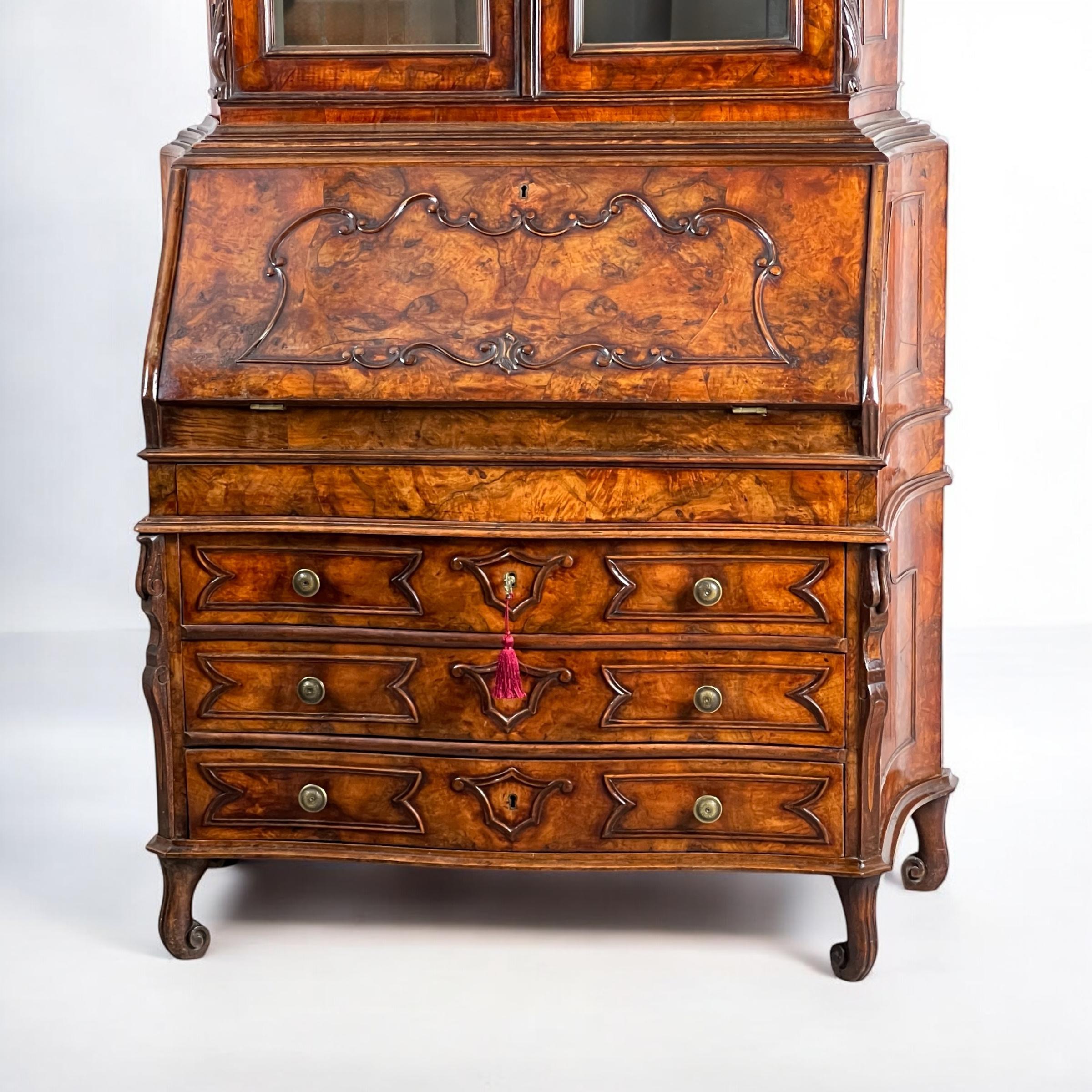 Mid-19th Century A 19Th Century Venetian Mirrored Bureau Bookcase In Briar Wood For Sale