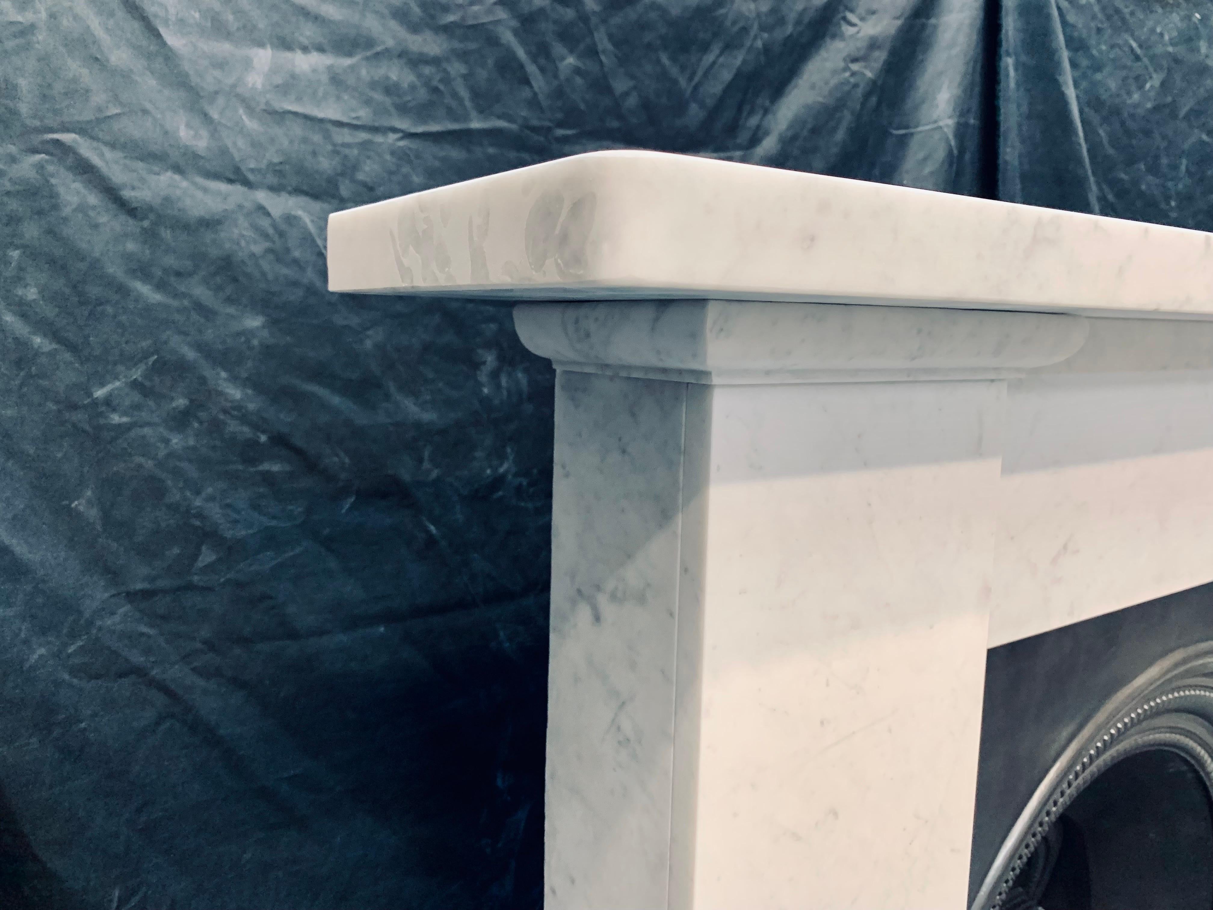 A 19th Century Victorian Scottish Carrara Marble Fireplace Surround. For Sale 5