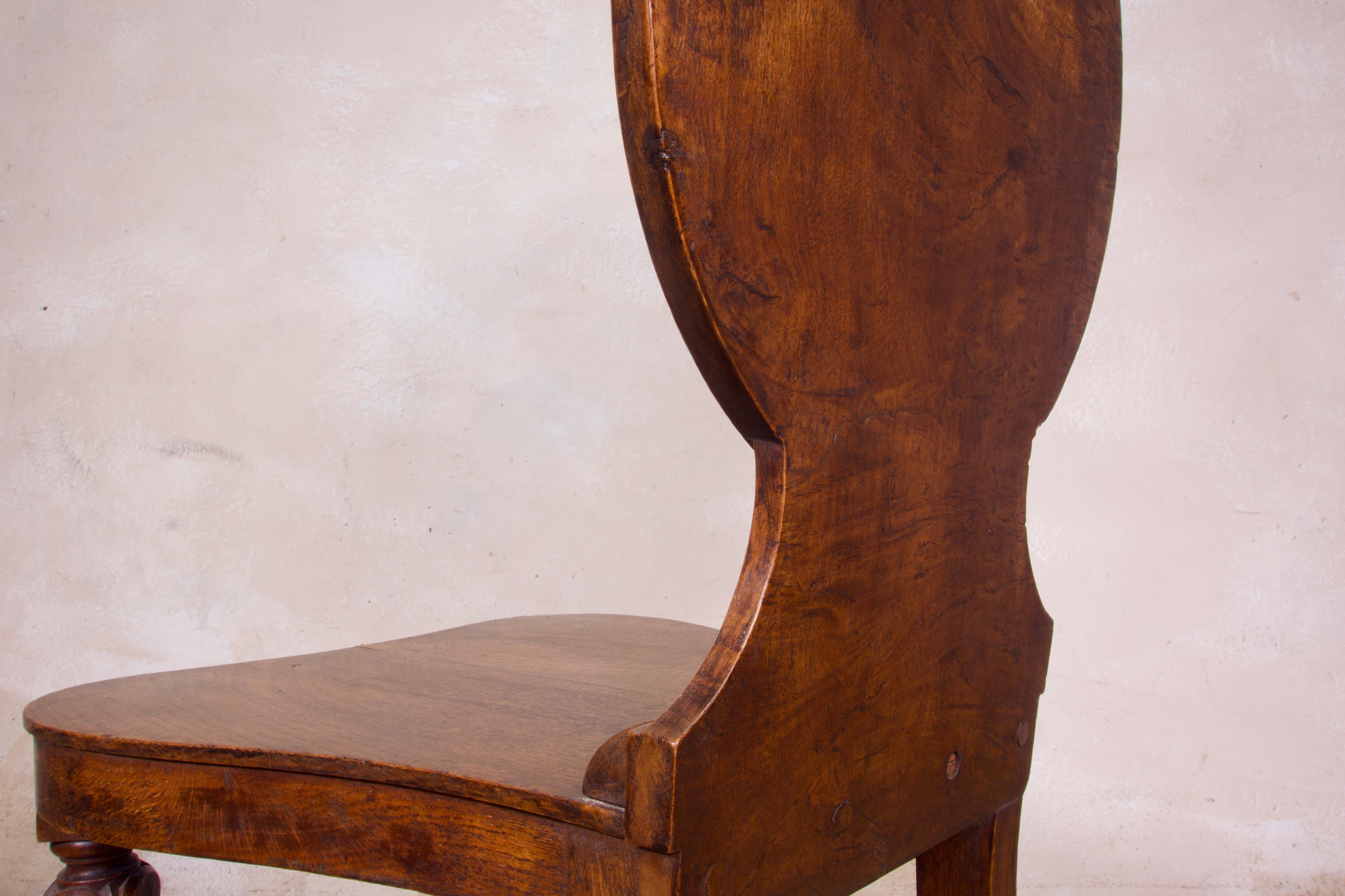 19th Century William IV Elm and Burr Elm Hall Chair For Sale 7
