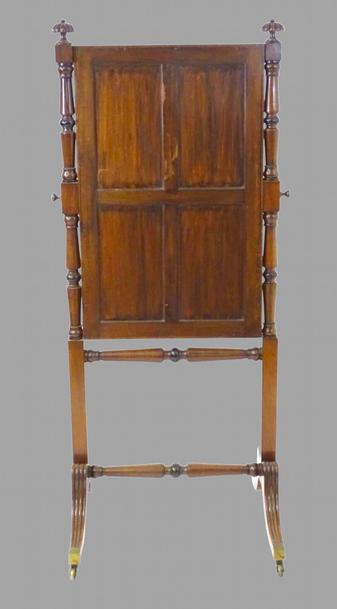 19th Century Mahogany Cheval Mirror In Good Condition For Sale In Pewsey, GB