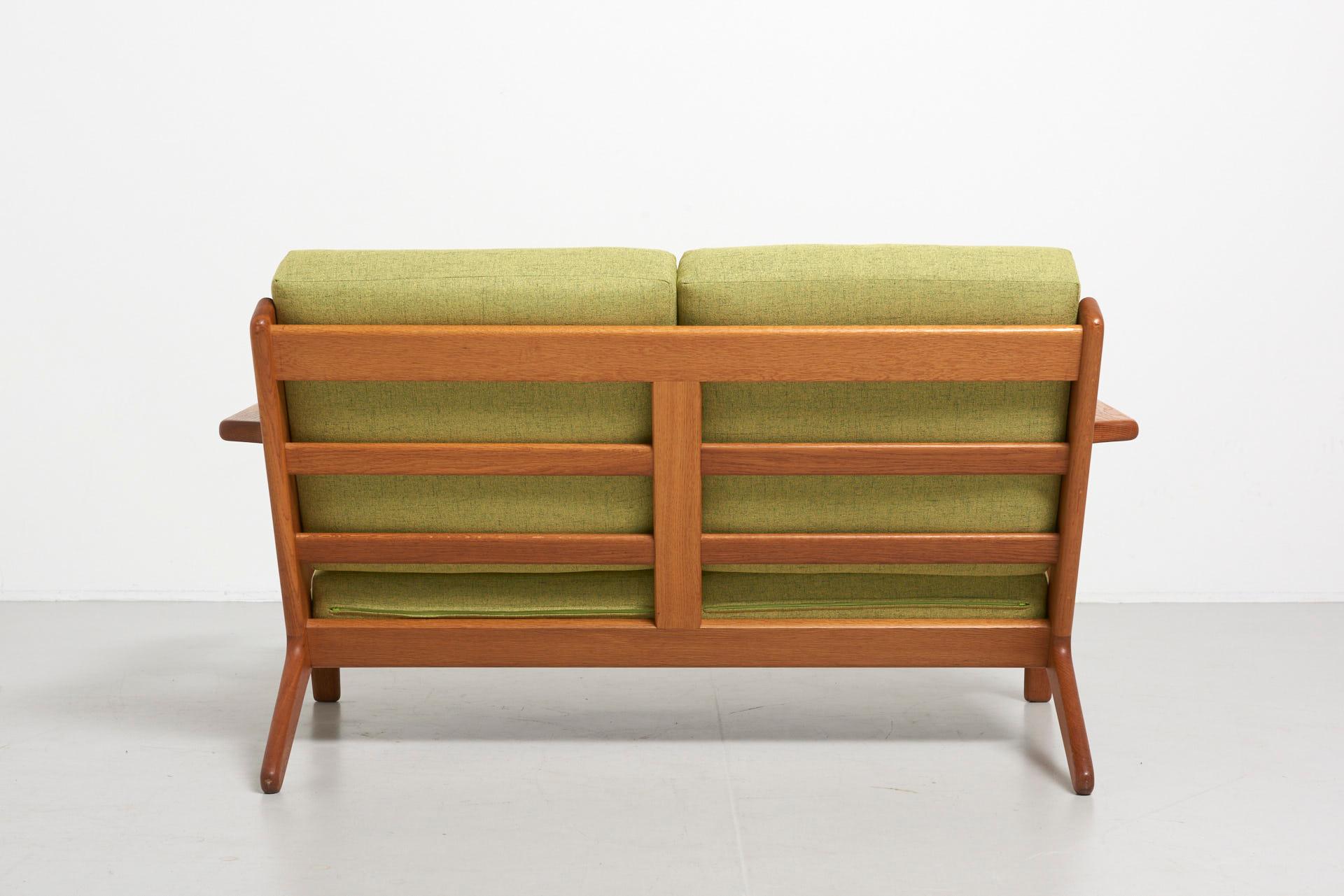 2-Seat Sofa by Hans Wegner, Model GE-290/2 for GETAMA 2