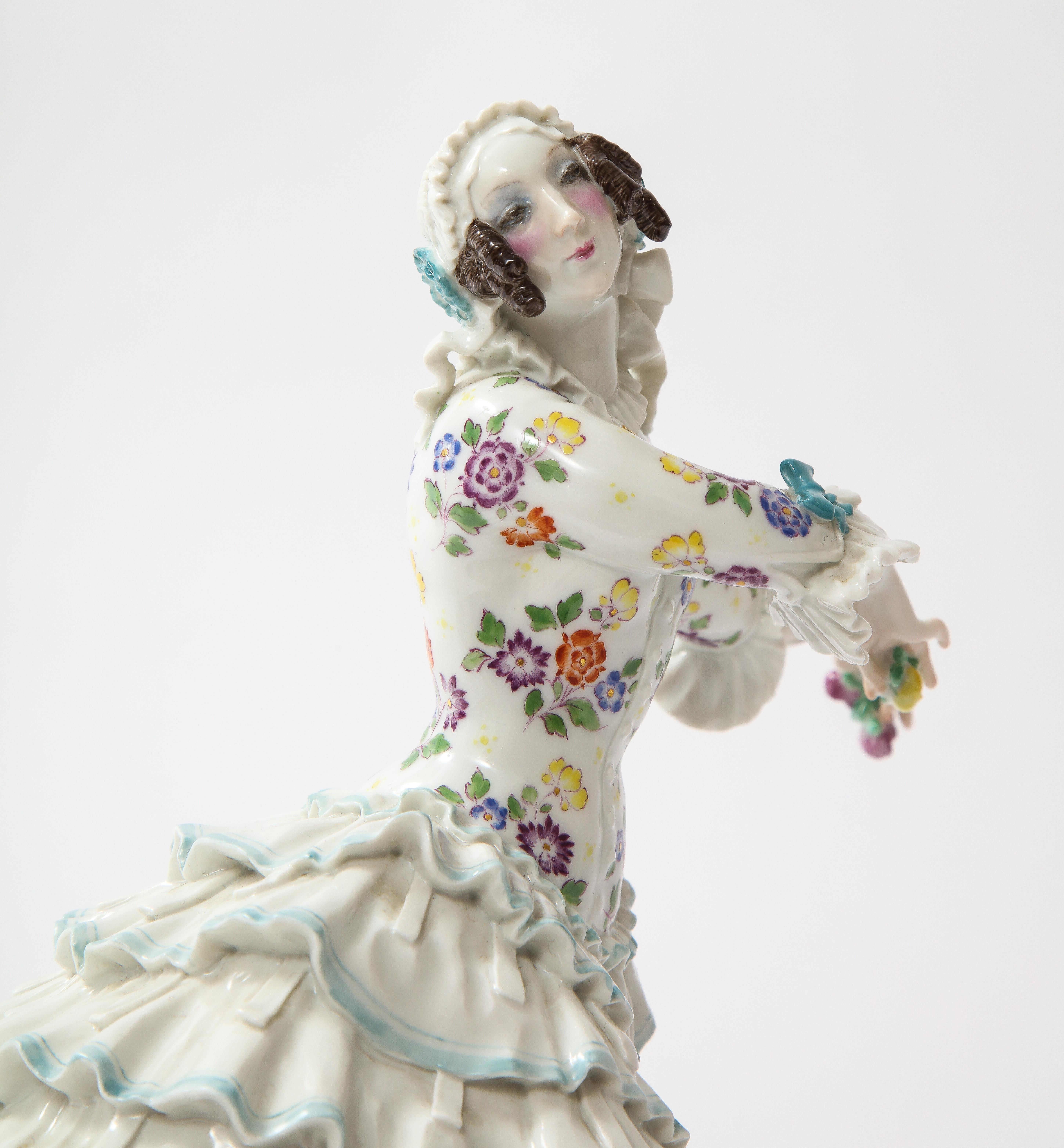 Une danseuse de ballet de Meissen du 20e siècle « Chiarina » du ballet russe de Paul Scheurich en vente 2