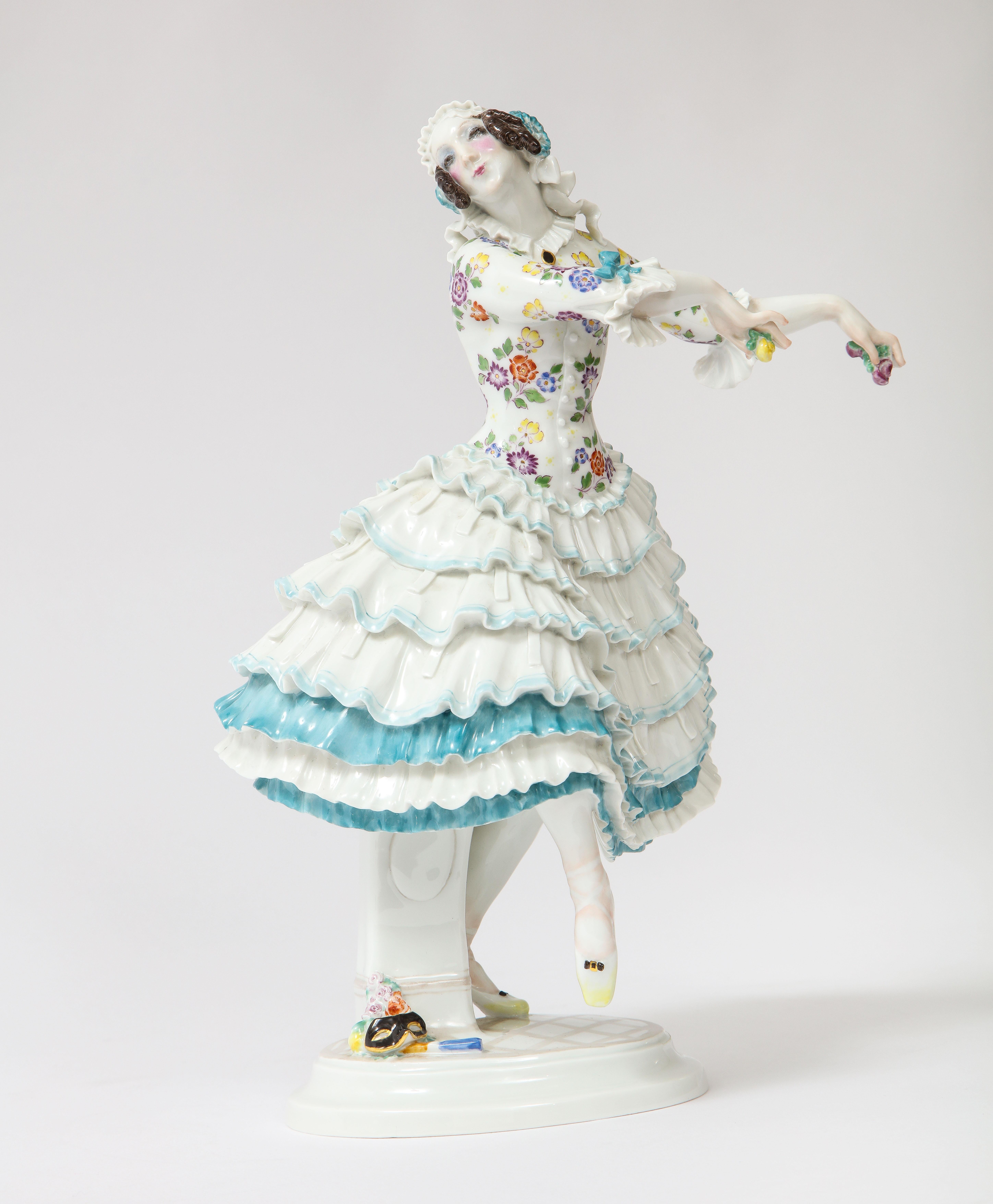 20ième siècle Une danseuse de ballet de Meissen du 20e siècle « Chiarina » du ballet russe de Paul Scheurich en vente