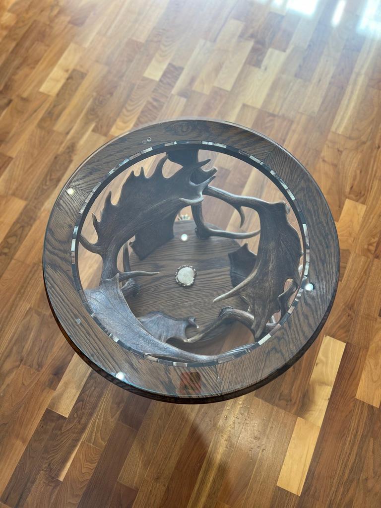 Table d'appoint en corne de cervidé du XXe siècle en vente 1