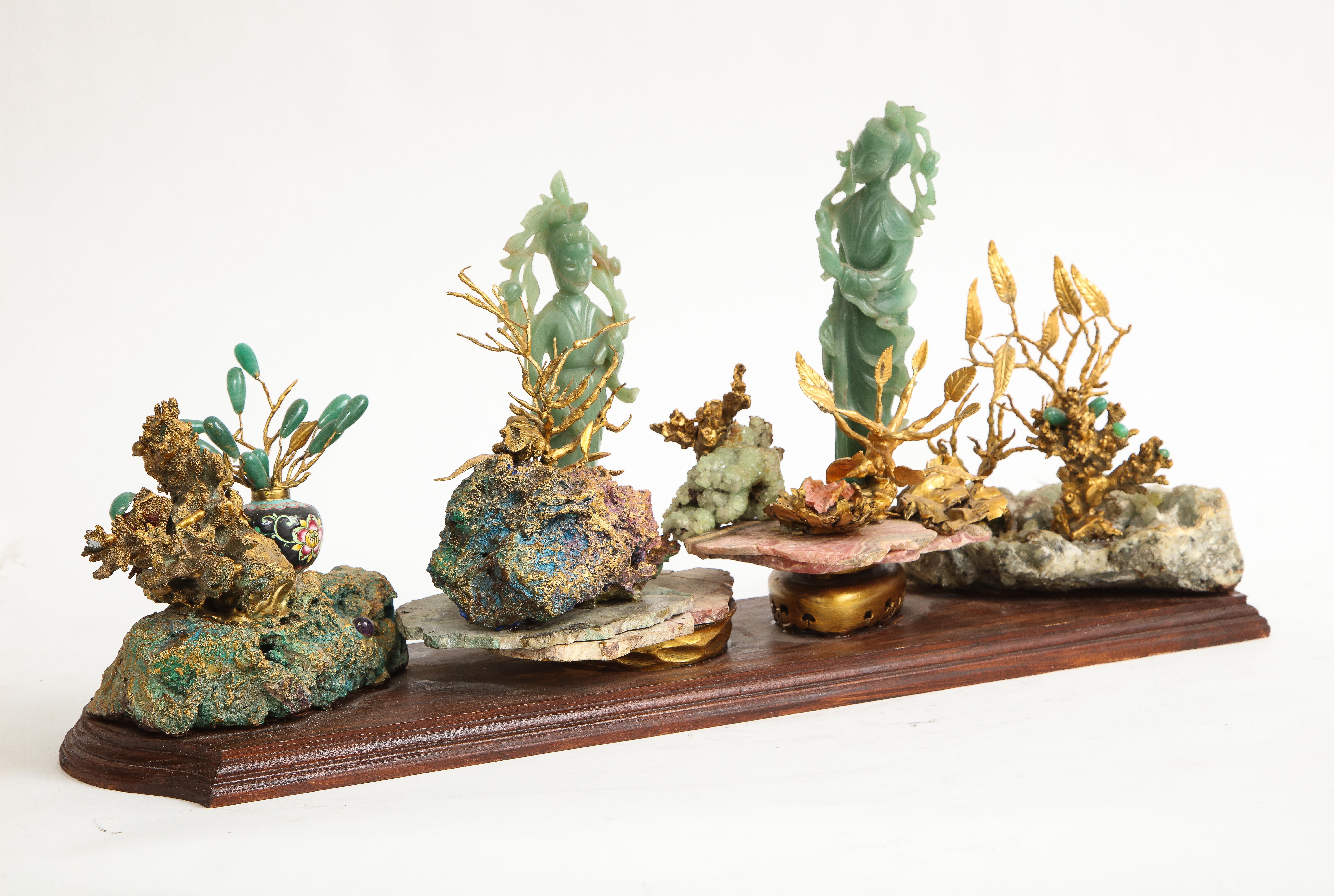 Chinesisches Schreibtisch-Accessoire/Skulptur aus Jade, Cloisonné und vergoldetem Metall des 20. Jahrhunderts (Sonstiges) im Angebot
