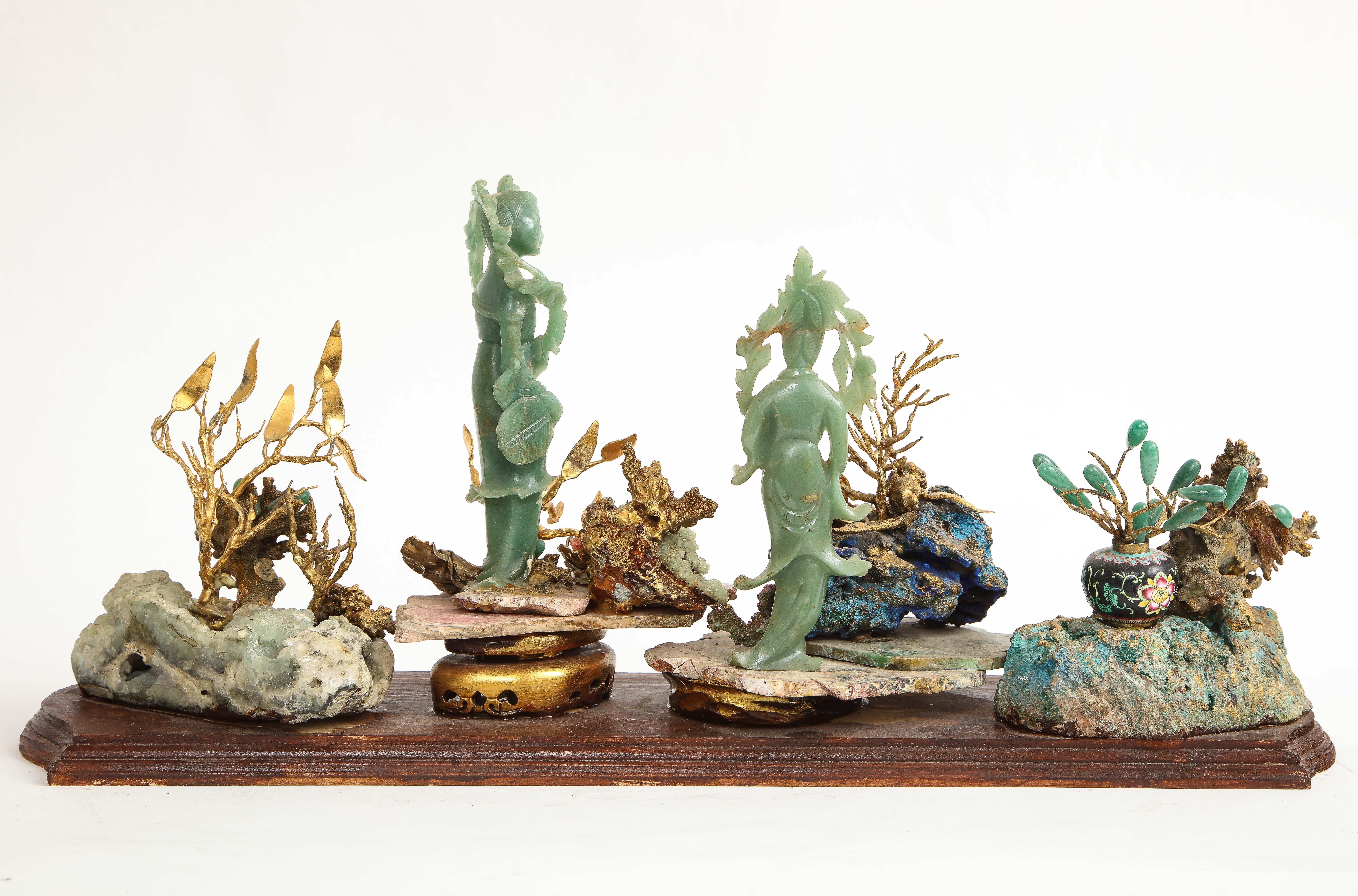 Chinesisches Schreibtisch-Accessoire/Skulptur aus Jade, Cloisonné und vergoldetem Metall des 20. Jahrhunderts im Angebot 3