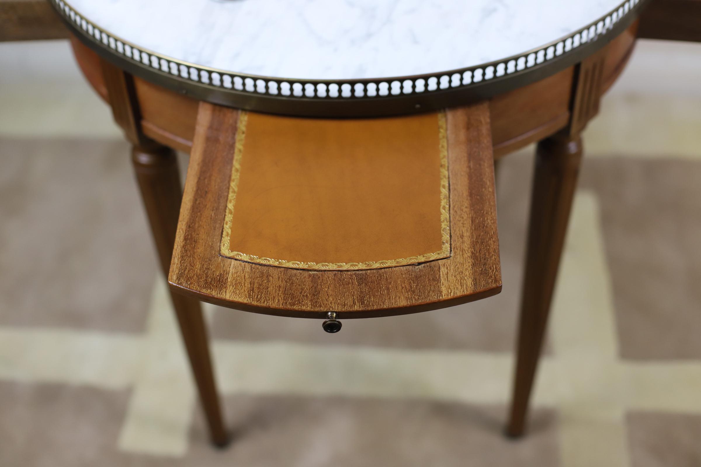 Boulle 20th Century French Walnut White Marble-Topped Guéridon Centre Table For Sale