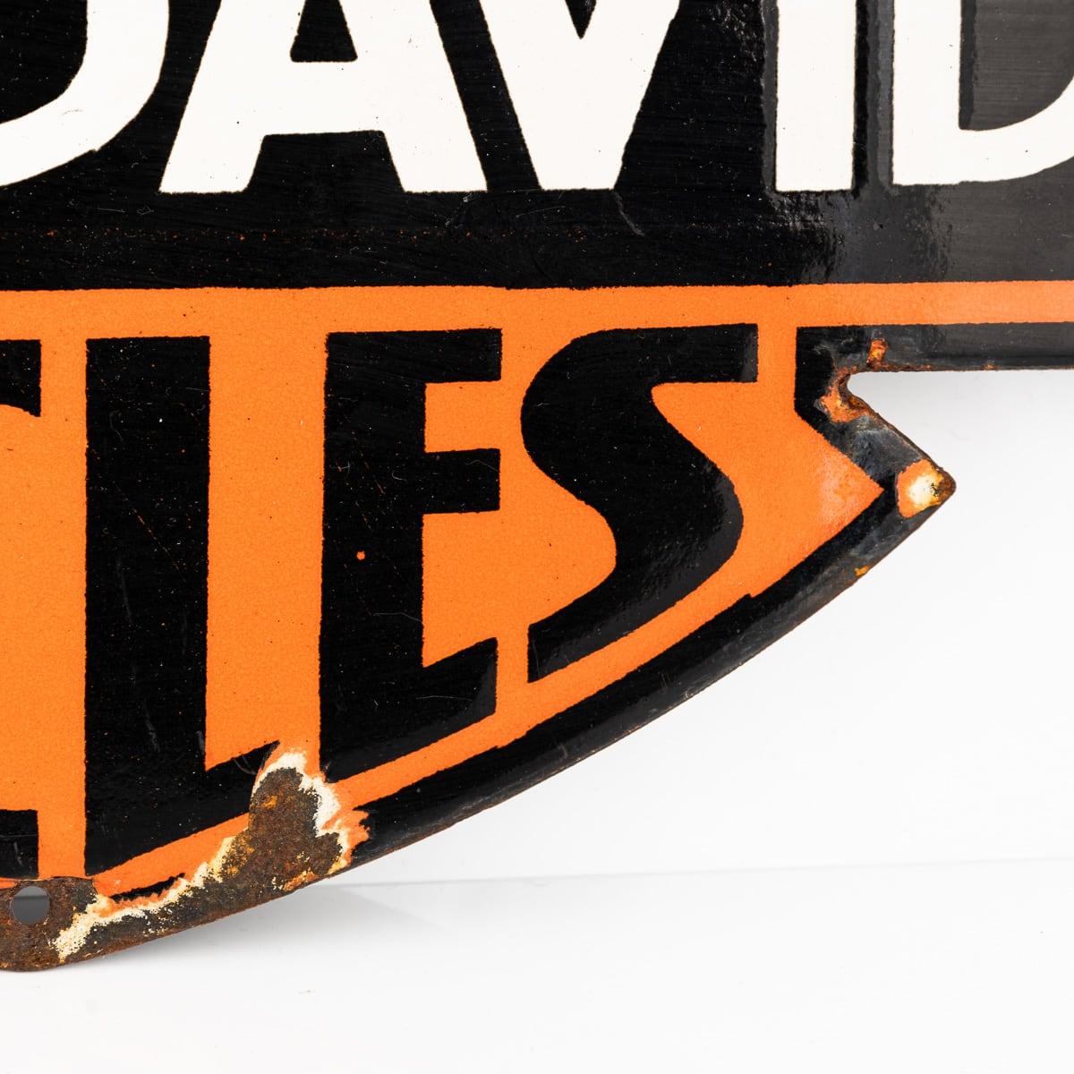 Un cartello smaltato del 20° secolo per motociclette Harley Davidson in vendita 3
