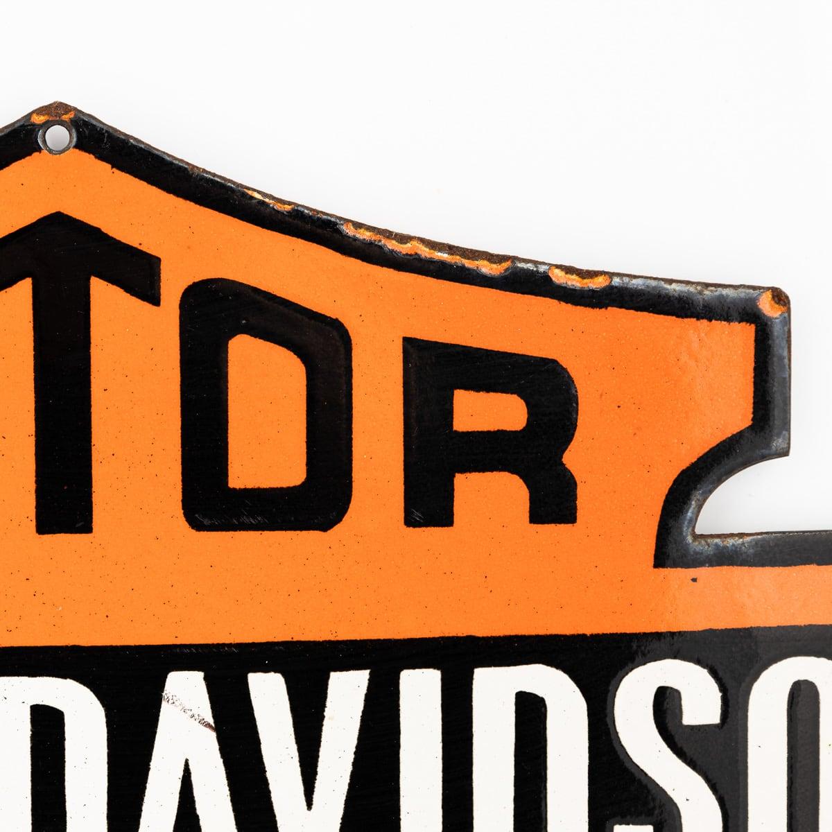 XX secolo Un cartello smaltato del 20° secolo per motociclette Harley Davidson in vendita
