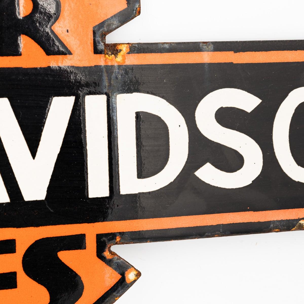 Un cartello smaltato del 20° secolo per motociclette Harley Davidson in vendita 2