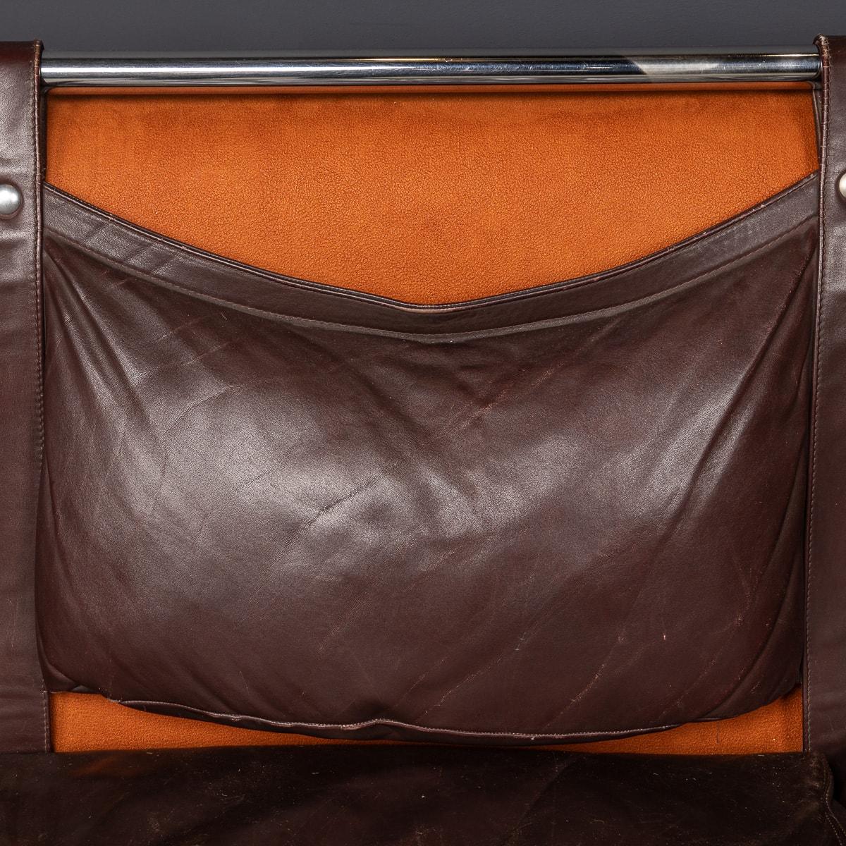 A 20th Century Italian Brown Leather Sofa By Gae Aulenti For Poltronova c.1962 For Sale 8