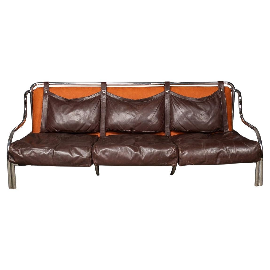A 20th Century Italian Brown Leather Sofa By Gae Aulenti For Poltronova c.1962 For Sale