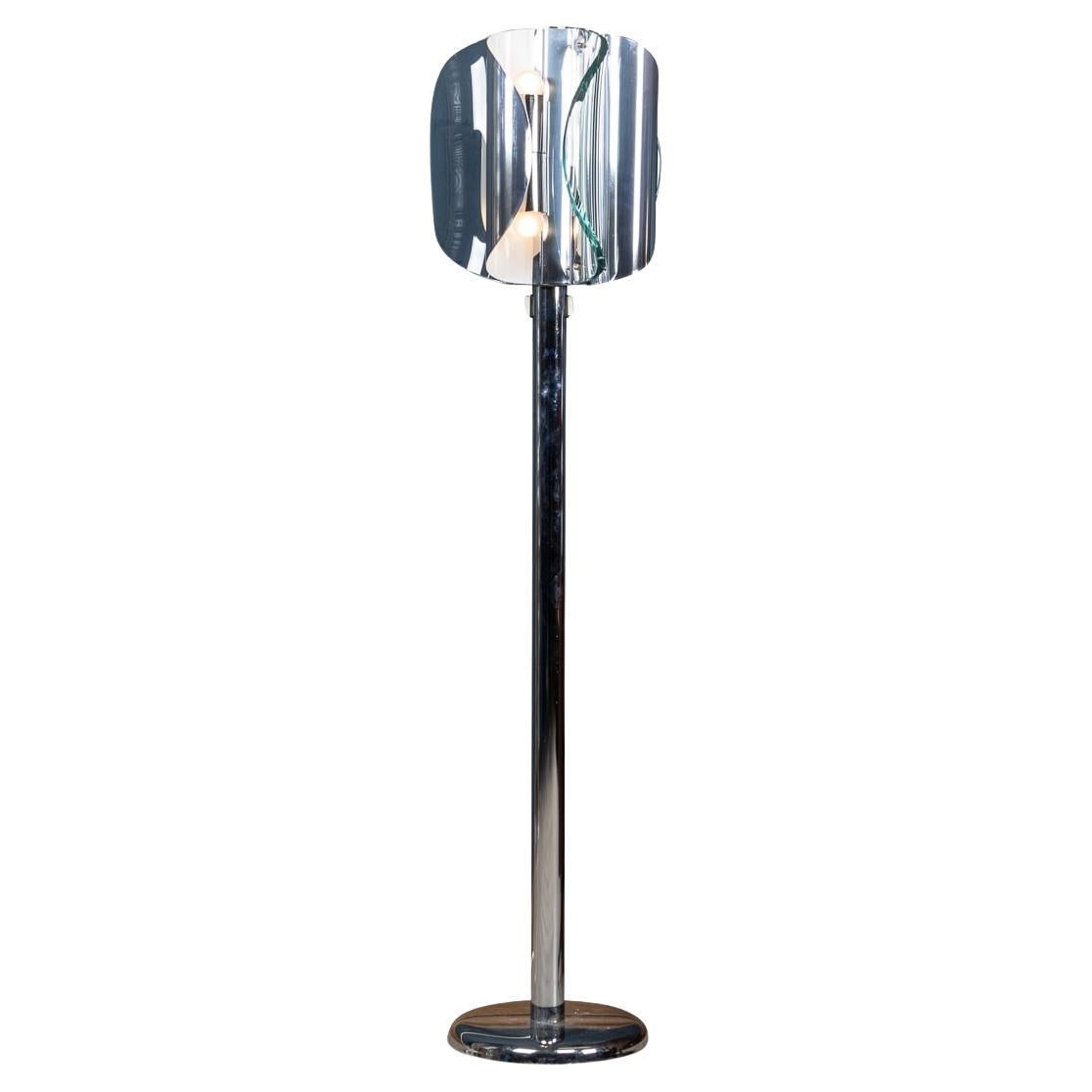Lampadaire italien du 20e siècle en chrome et verre attribué à Max Ingrand en vente
