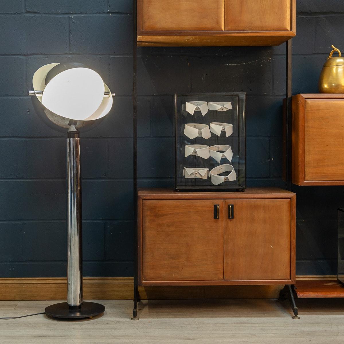 A.I Space and Chrome C., lampadaire italien du 20e siècle, c.1970 en vente 1