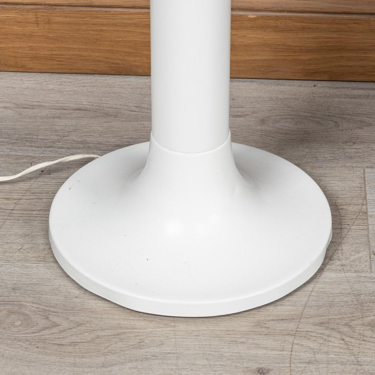 Lampadaire italien de l'« ère spatiale » du 20e siècle avec verre vénitien soufflé à la main en vente 11