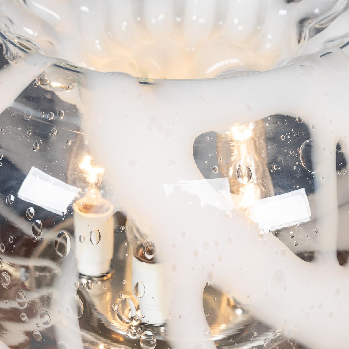A.I.C. C'est une lampe de table italienne du 20e siècle, réalisée par Carlo Nason pour Mazzega, Murano, c.C. 1970. en vente 5