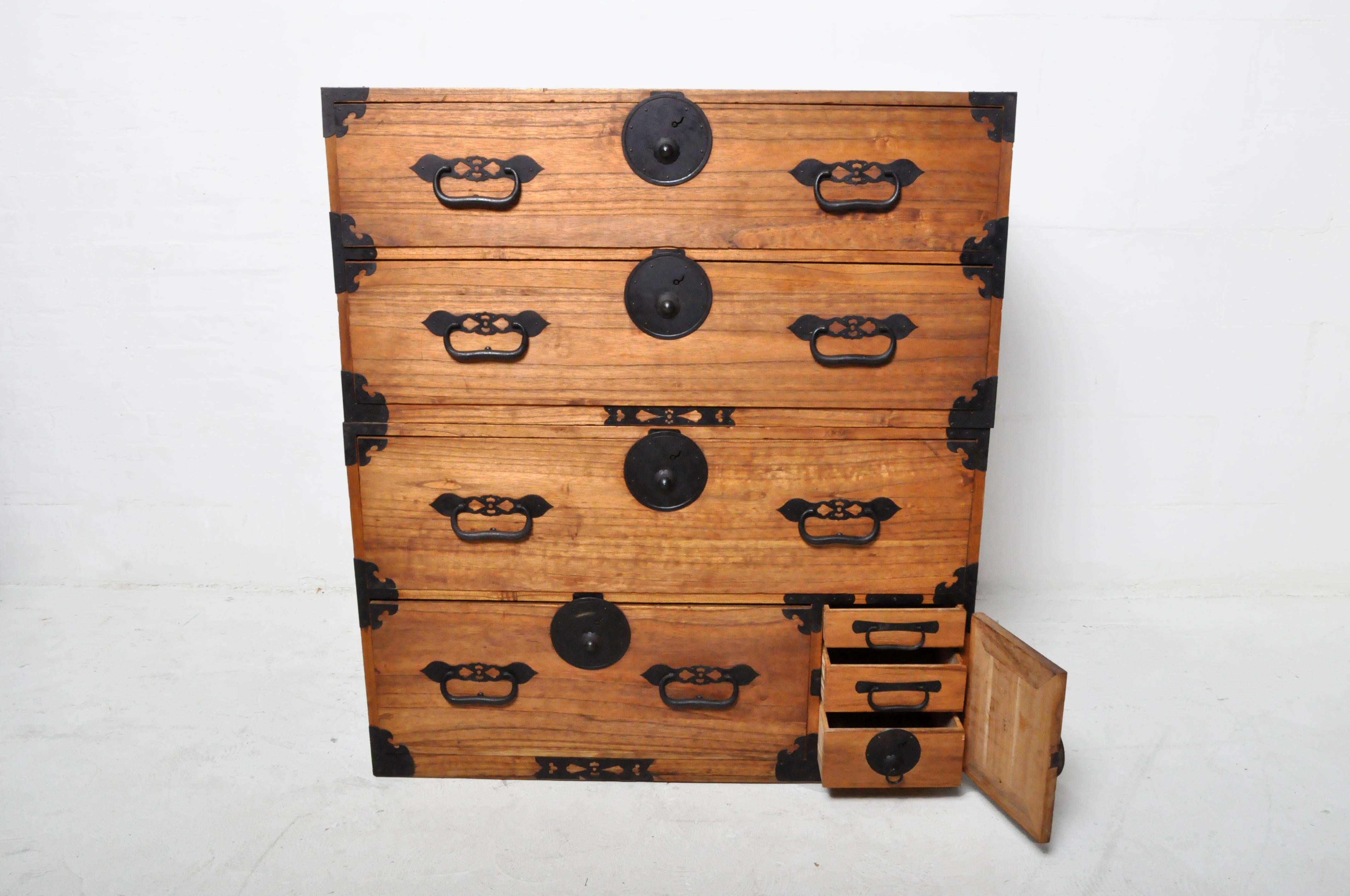 japanese tansu dresser